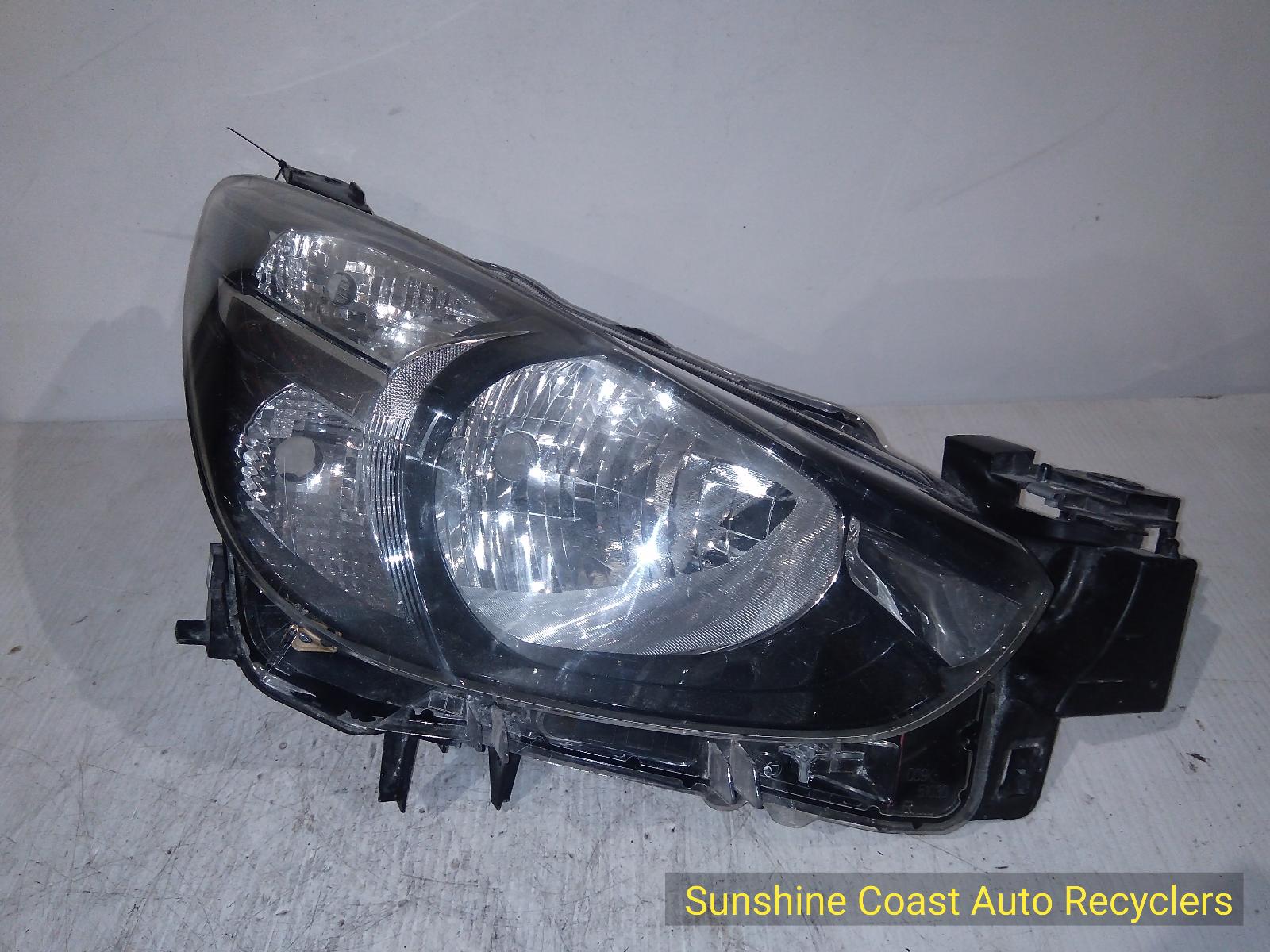 View Auto part Right Headlamp MAZDA 2 2015