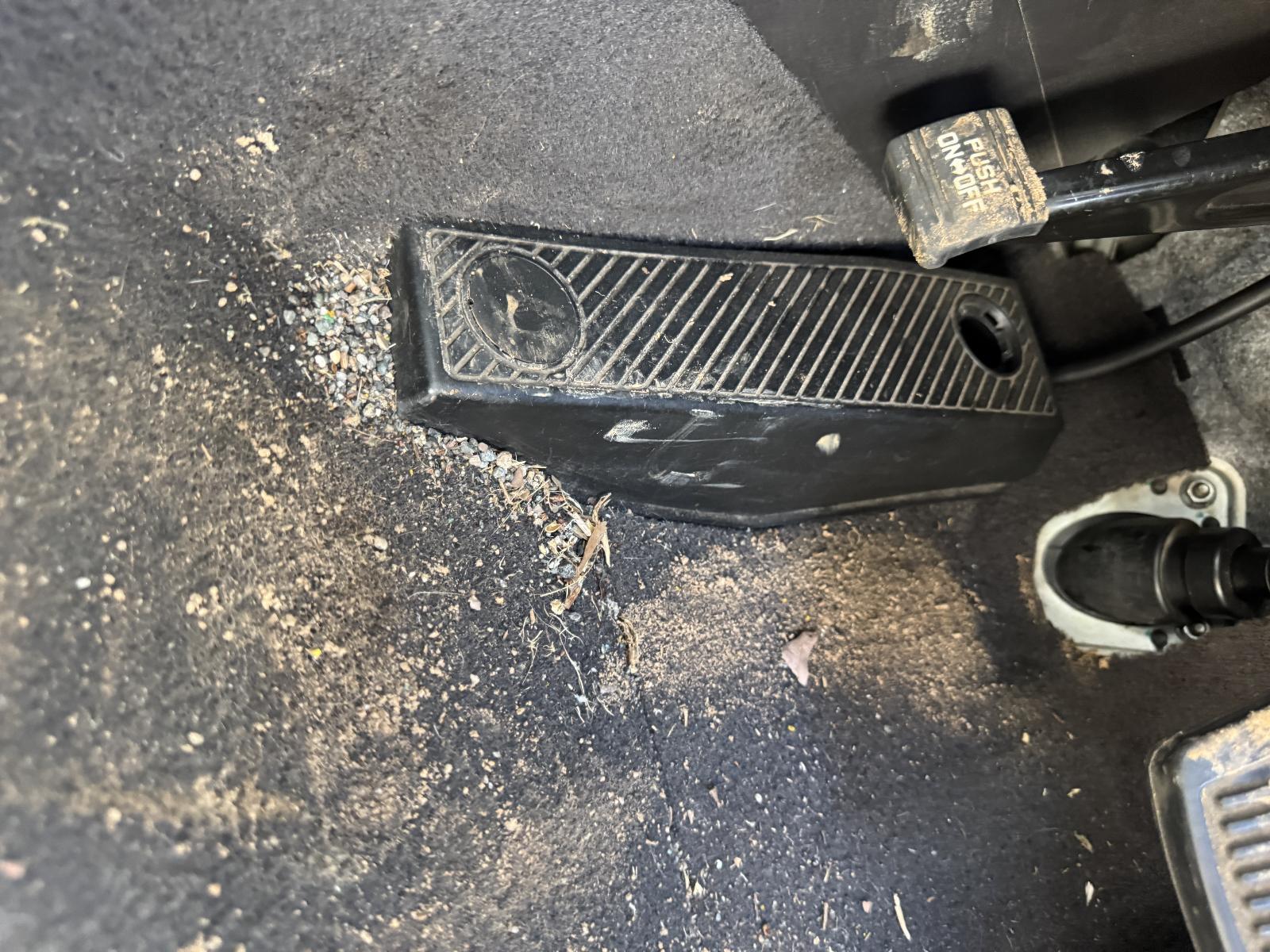 View Auto part Pedal Assembly HYUNDAI SANTA FE 2009