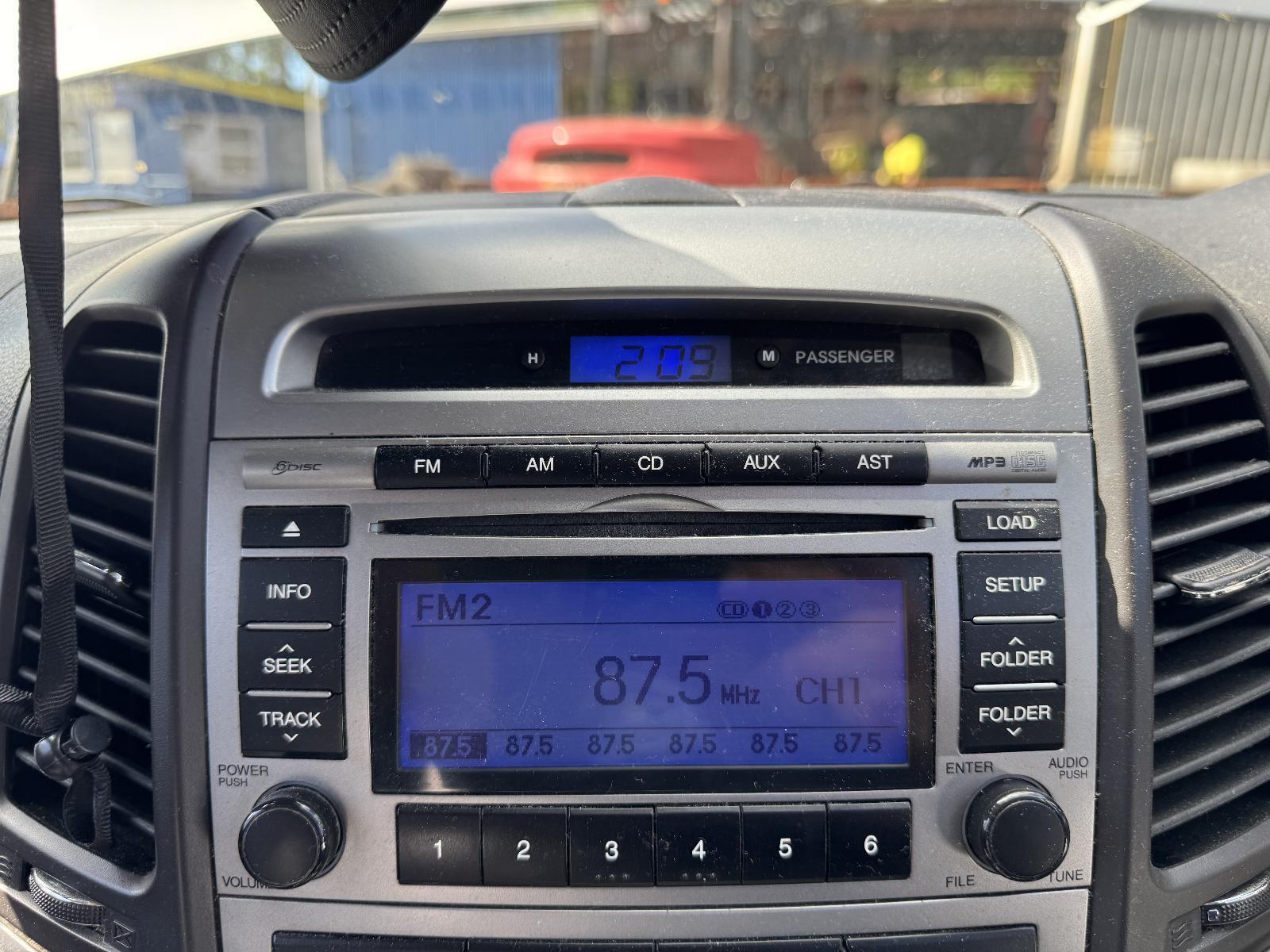 View Auto part Radio/Cd/Dvd/Sat/Tv HYUNDAI SANTA FE 2009