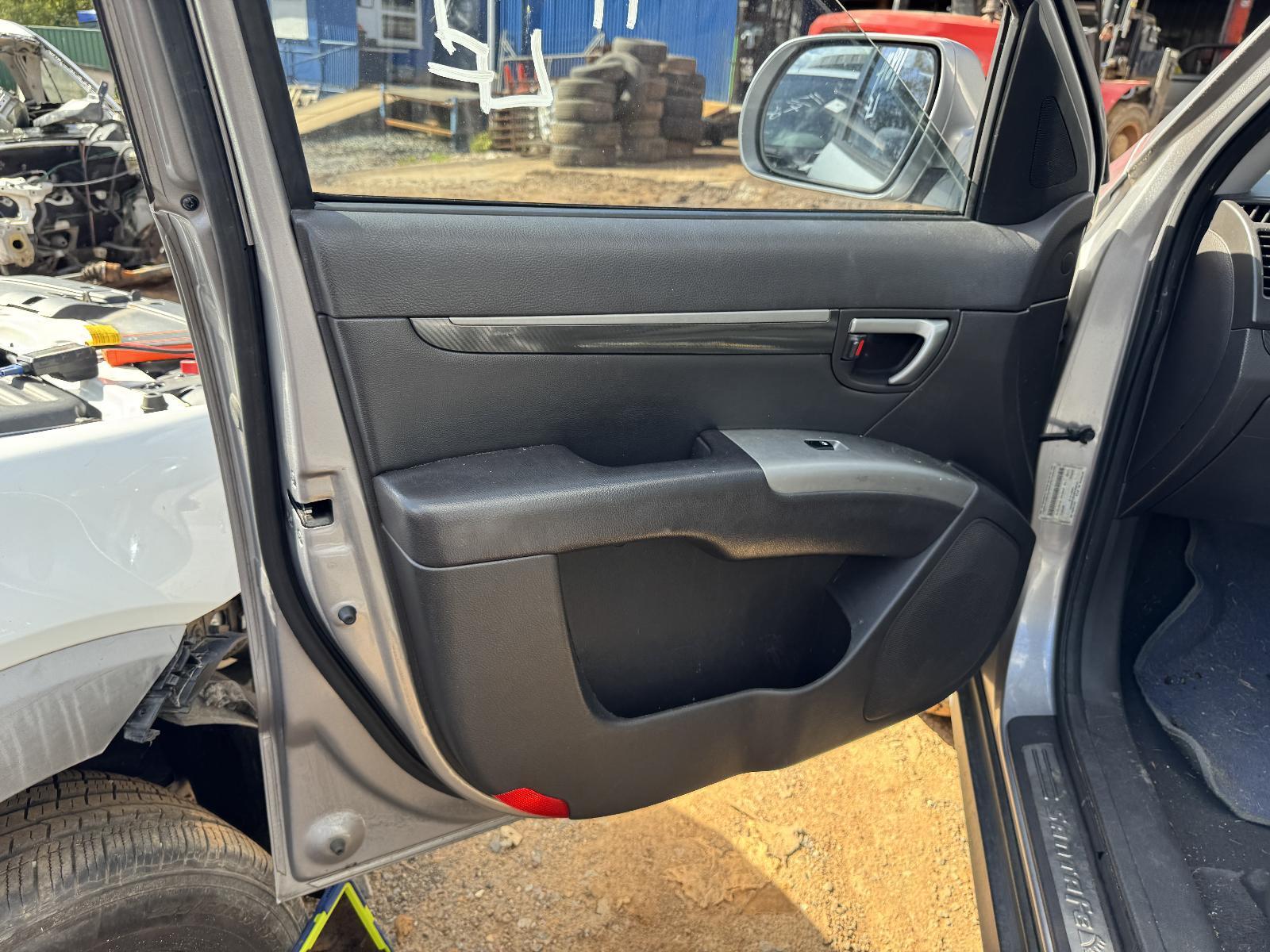 View Auto part Door Trim HYUNDAI SANTA FE 2009