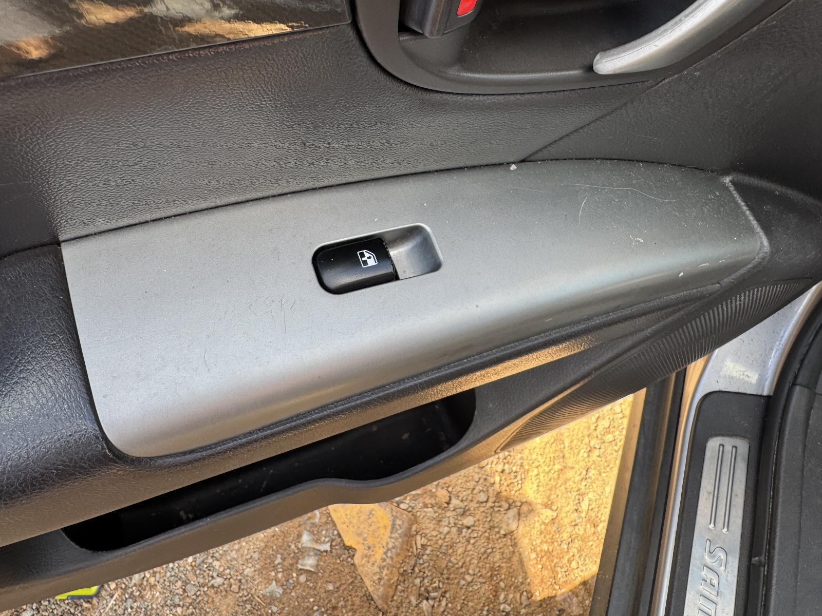 View Auto part Pwr Dr Wind Switch HYUNDAI SANTA FE 2009