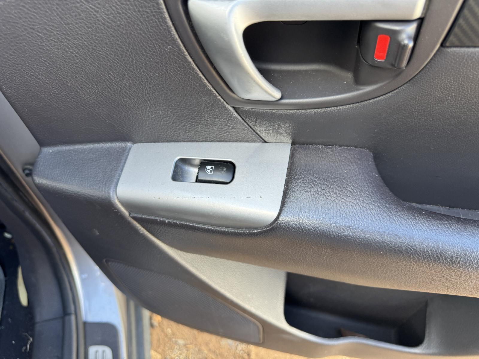 View Auto part Pwr Dr Wind Switch HYUNDAI SANTA FE 2009