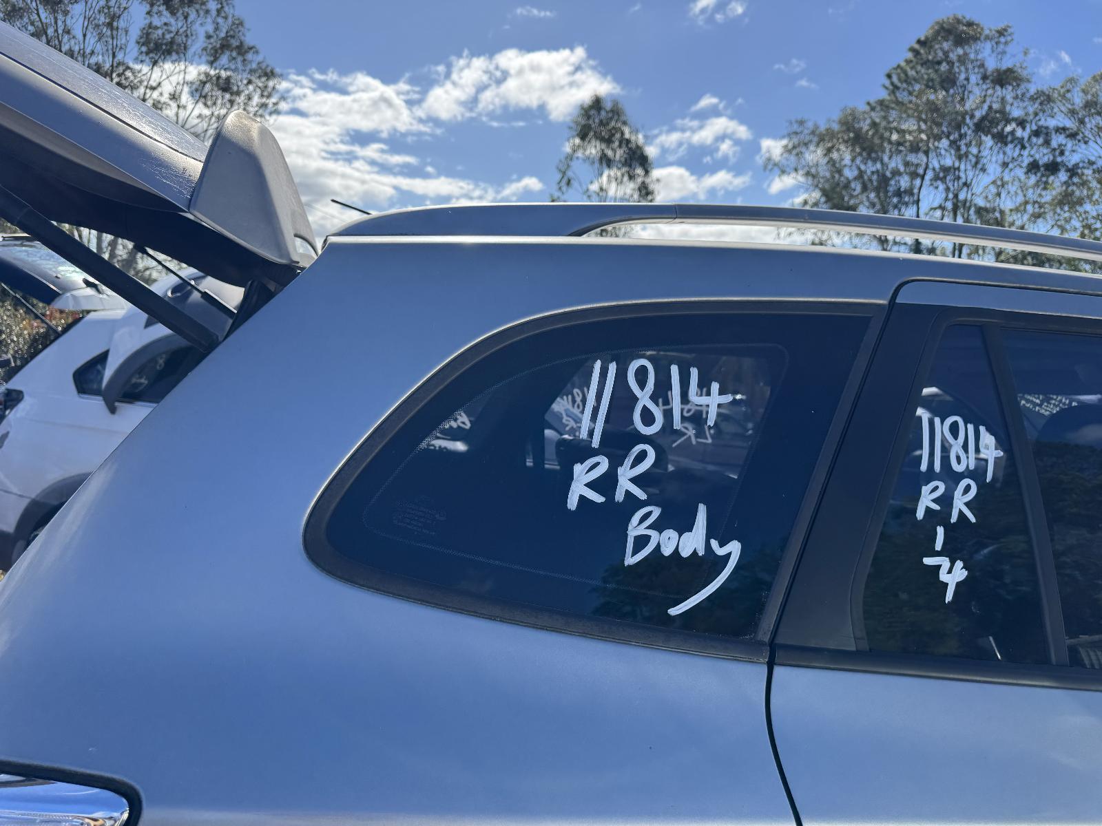 View Auto part Right Rear Side Glass HYUNDAI SANTA FE 2009