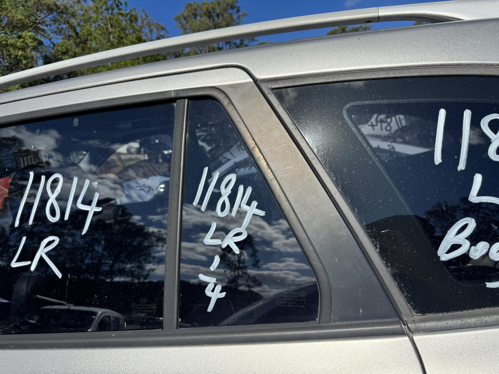 View Auto part Left Rear 1/4 Door Glass HYUNDAI SANTA FE 2009