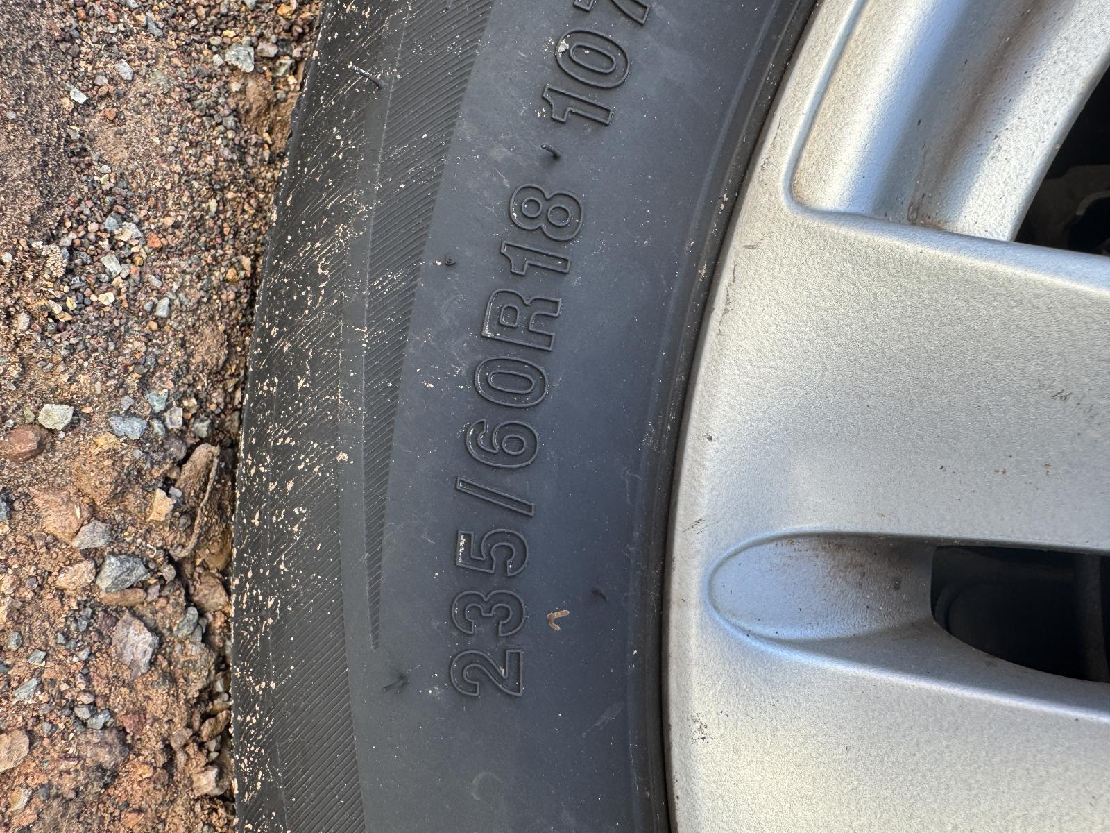 View Auto part Tyre HYUNDAI SANTA FE 2009