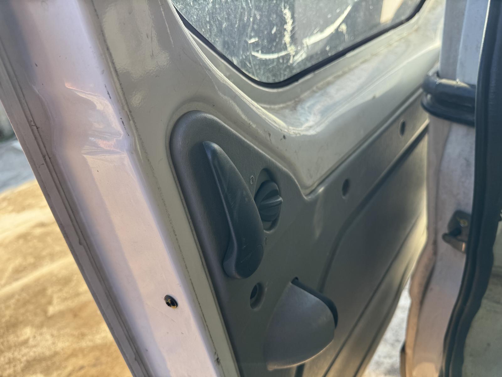 View Auto part Door Handle RENAULT TRAFIC 2013