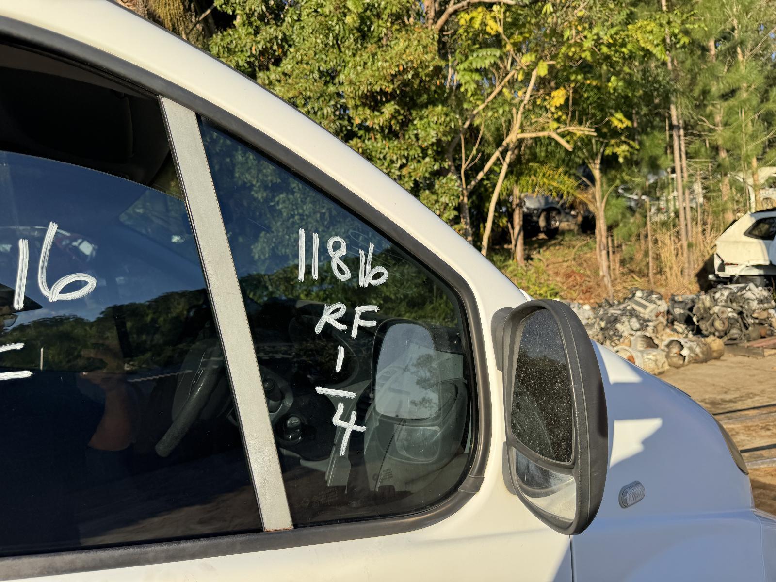 View Auto part Right Front 1/4 Door Glass RENAULT TRAFIC 2013