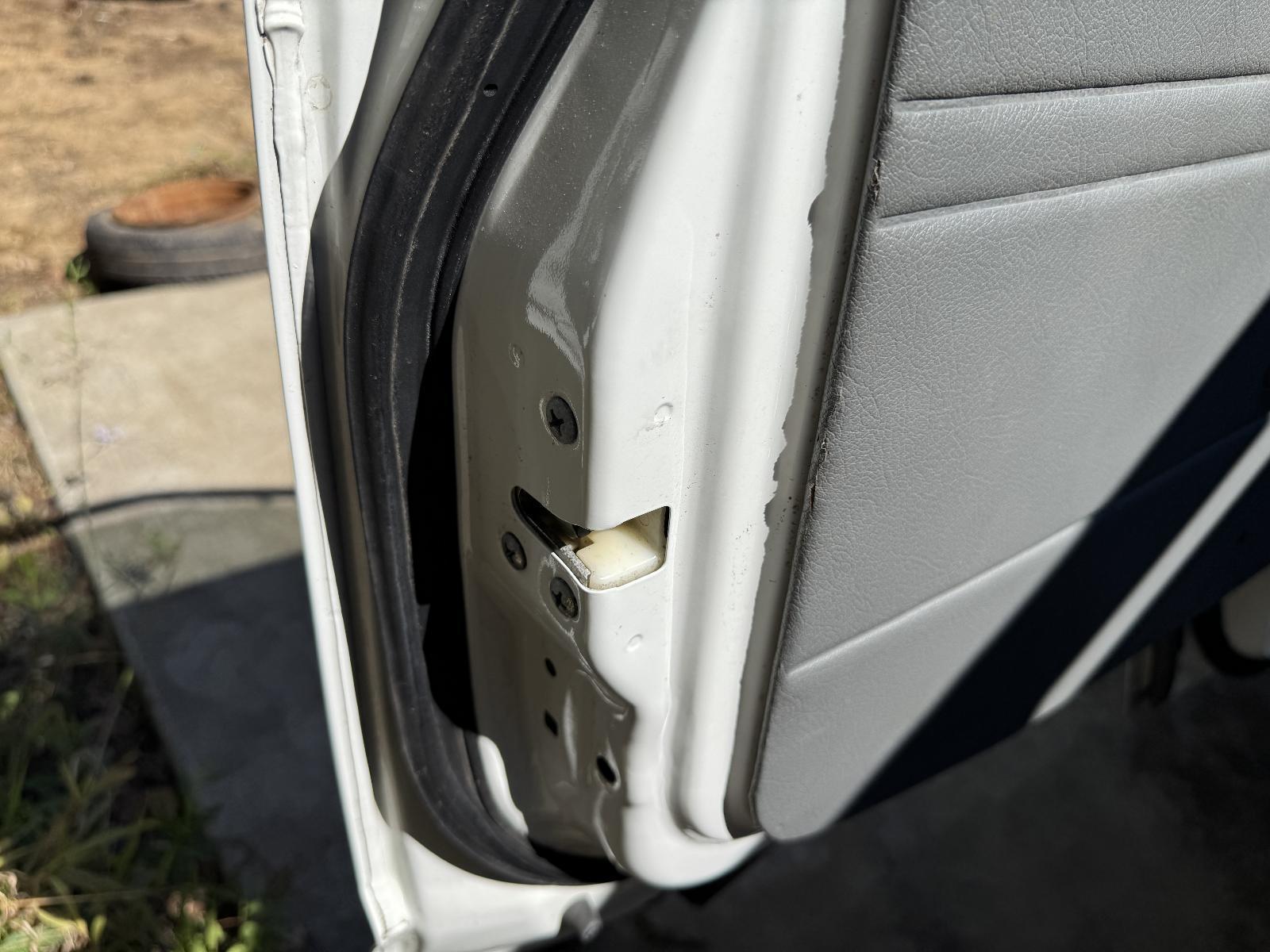 View Auto part Door/Boot/Gate Lock MITSUBISHI L300 2007
