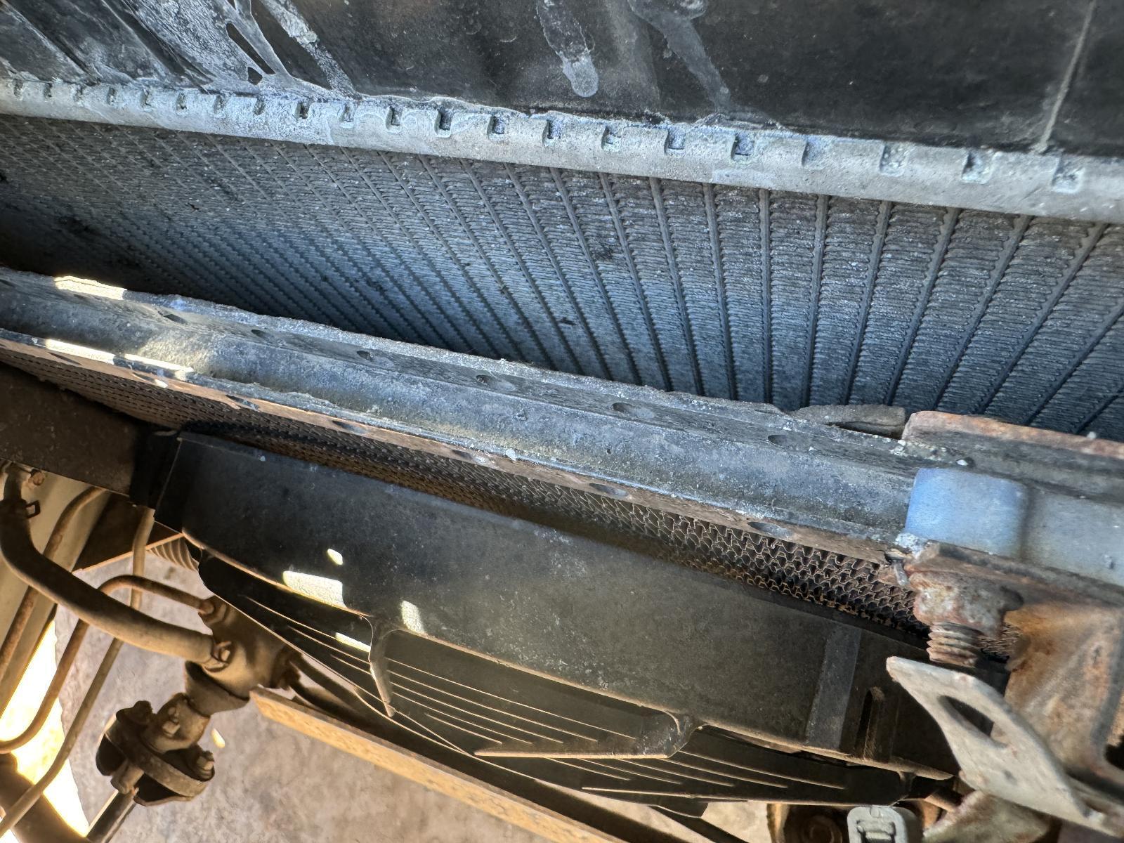 View Auto part A/C Condenser MITSUBISHI L300 2007