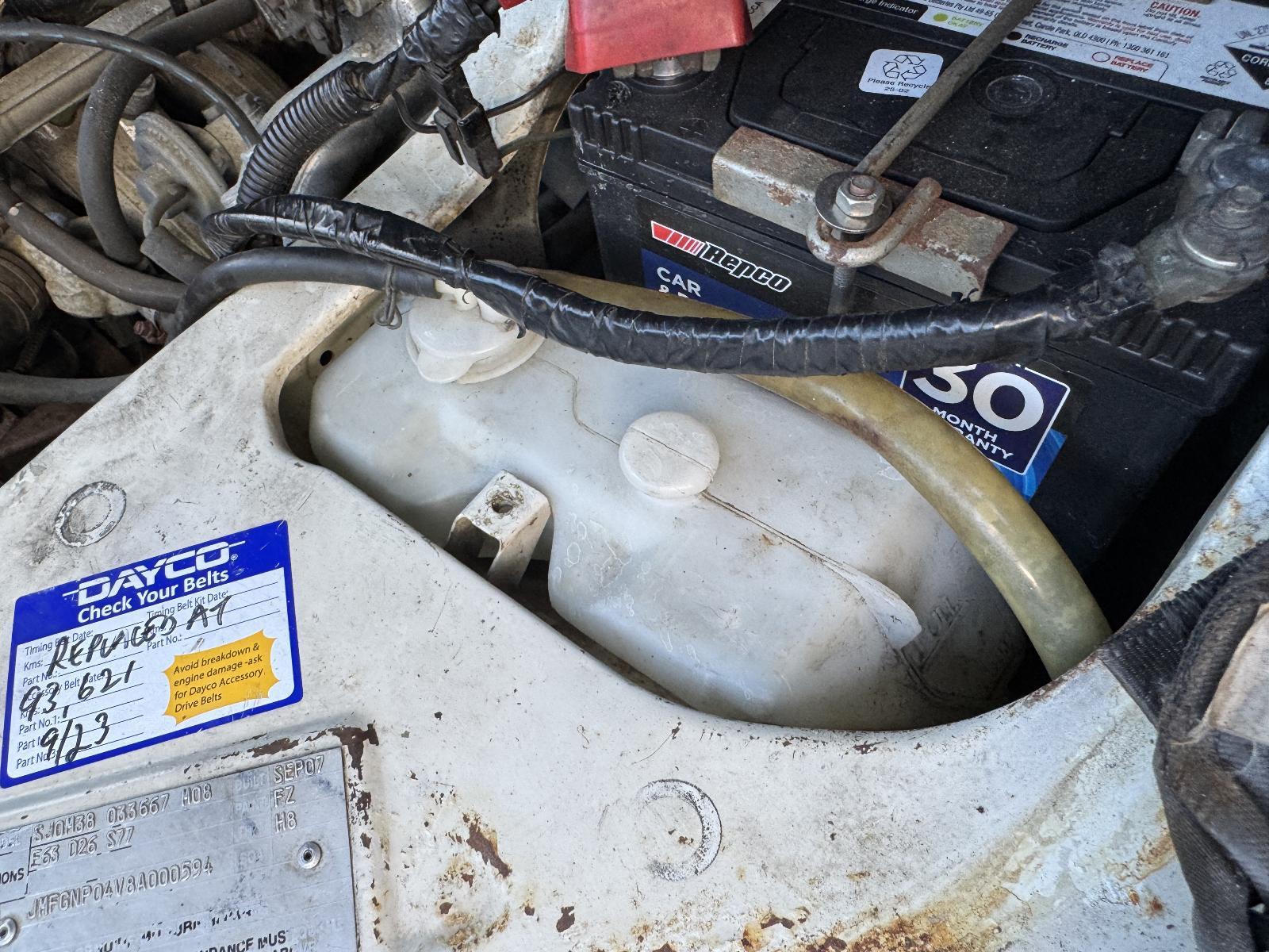 View Auto part Overflow Bottle MITSUBISHI L300 2007