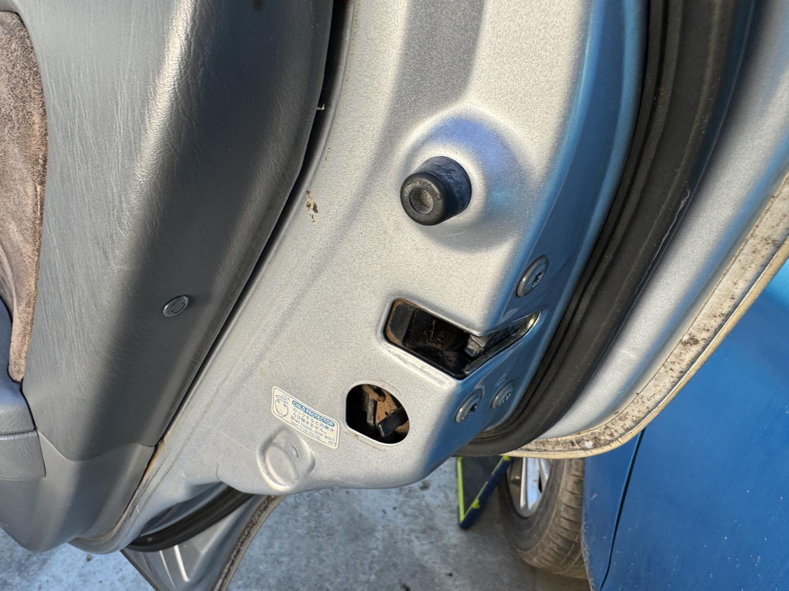 View Auto part Door/Boot/Gate Lock TOYOTA CAMRY 1999