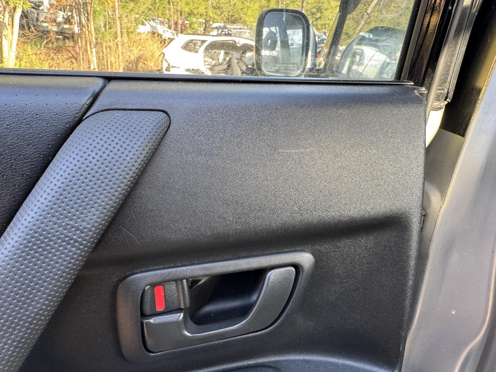 View Auto part Door Handle MITSUBISHI PAJERO 2002