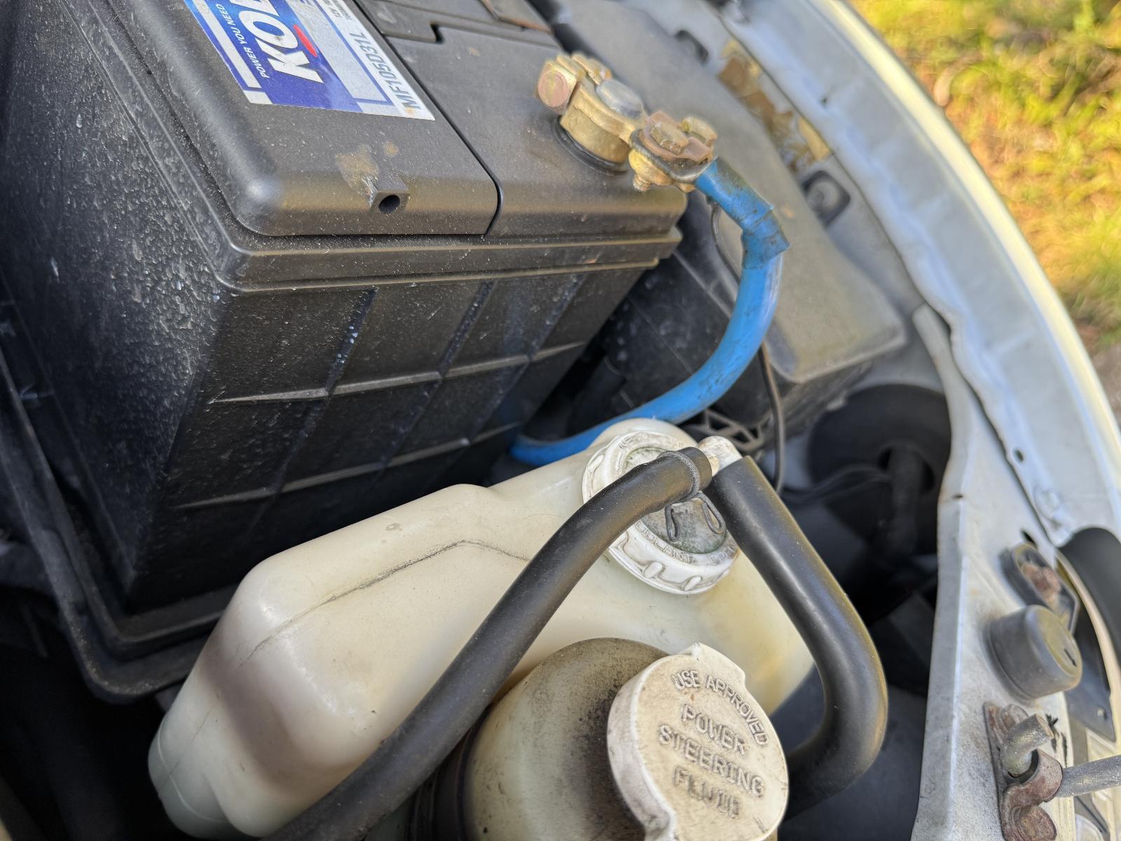 View Auto part Overflow Bottle MITSUBISHI PAJERO 2002