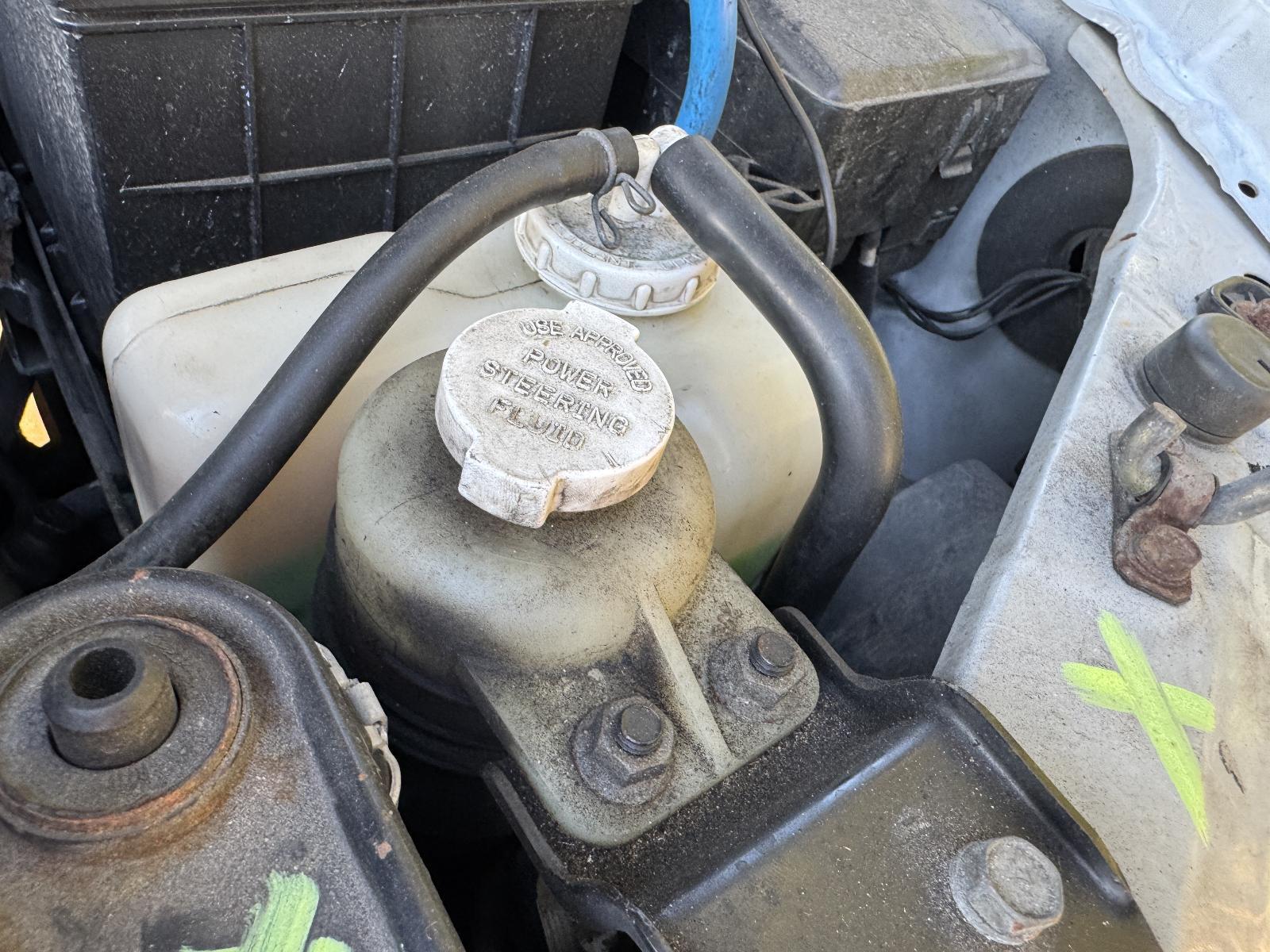 View Auto part P/S Reservoir MITSUBISHI PAJERO 2002