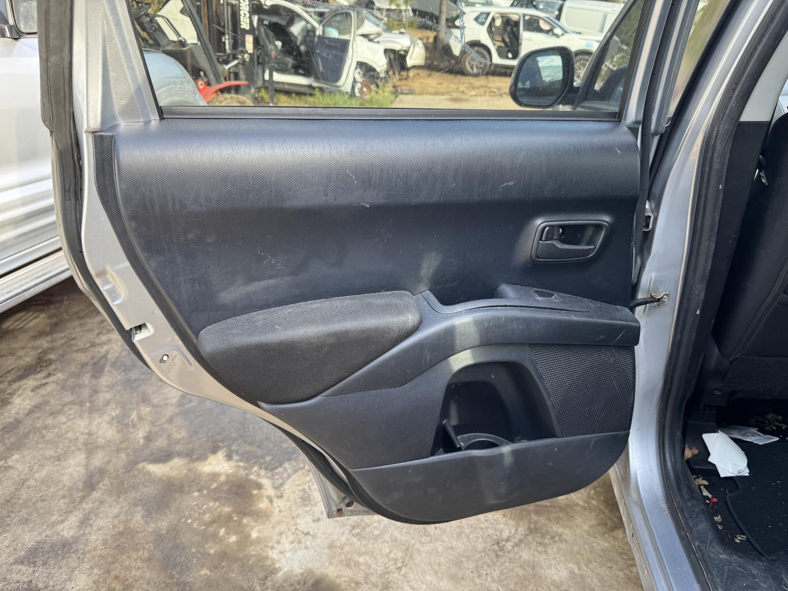 View Auto part Left Rear Wnd Reg/Motor MITSUBISHI OUTLANDER 2010