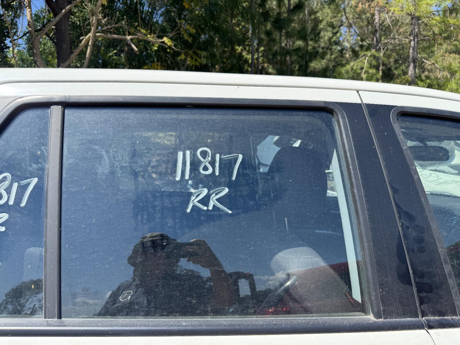View Auto part Right Rear Door Window HYUNDAI SANTA FE 2011