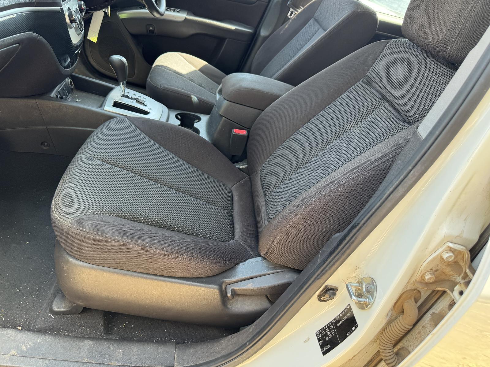View Auto part Front Seat HYUNDAI SANTA FE 2011