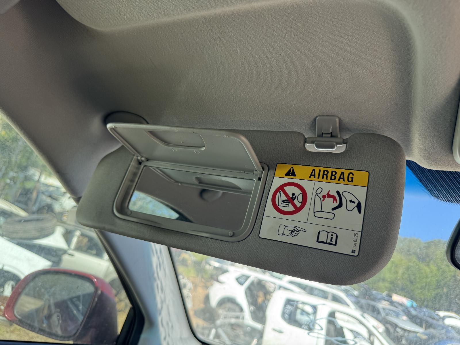 View Auto part Sunvisor HOLDEN CAPTIVA 2015