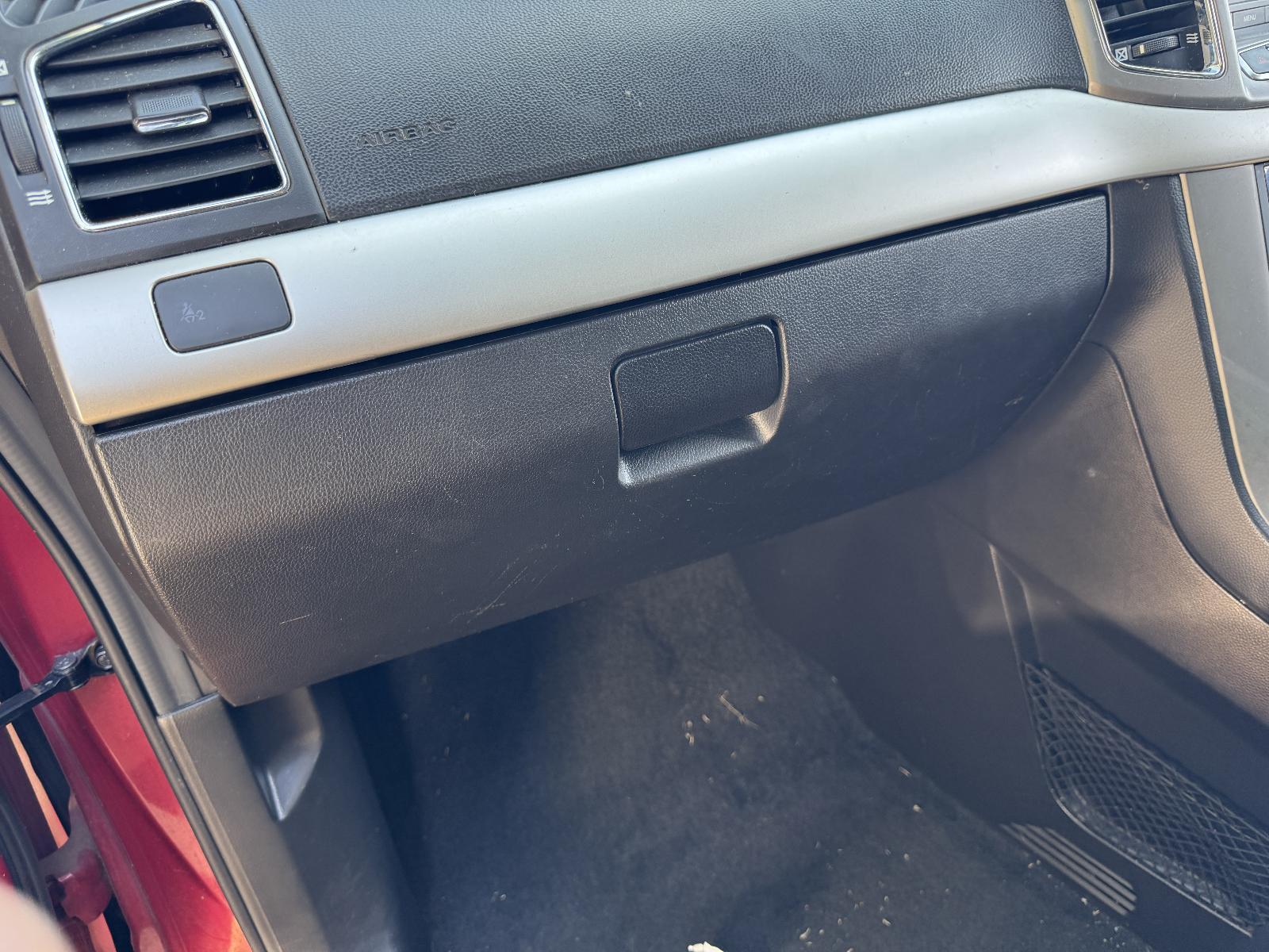 View Auto part Glove Box HOLDEN CAPTIVA 2015