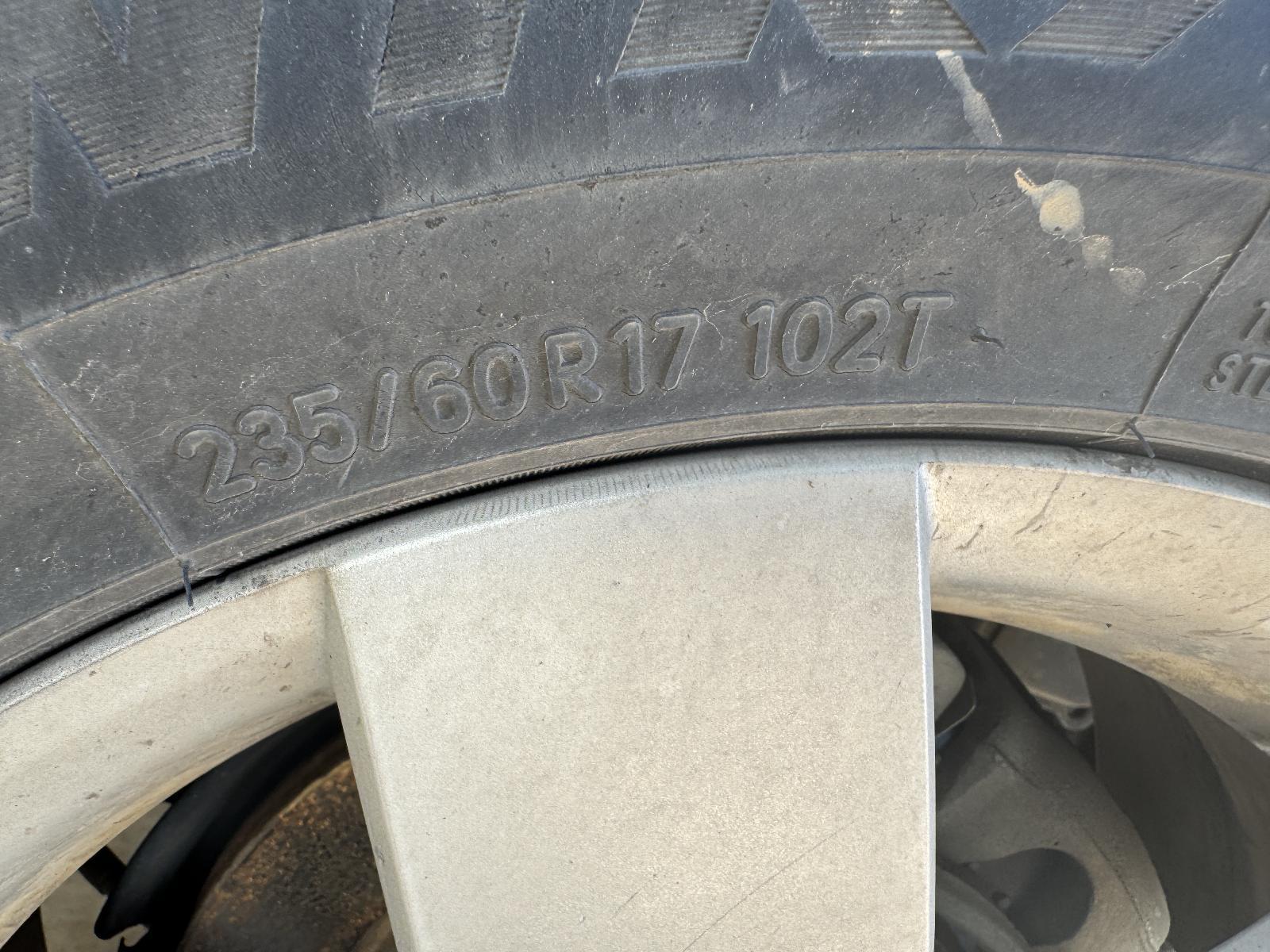View Auto part Tyre HOLDEN CAPTIVA 2015