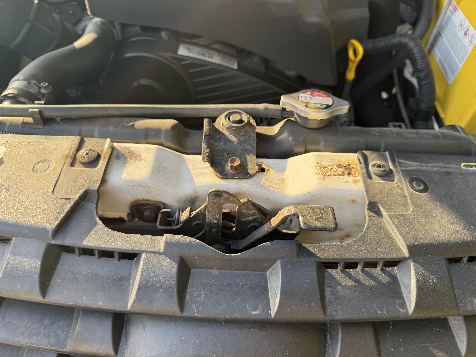 View Auto part Bonnet Lock/Support GREAT WALL V200/V240 2012