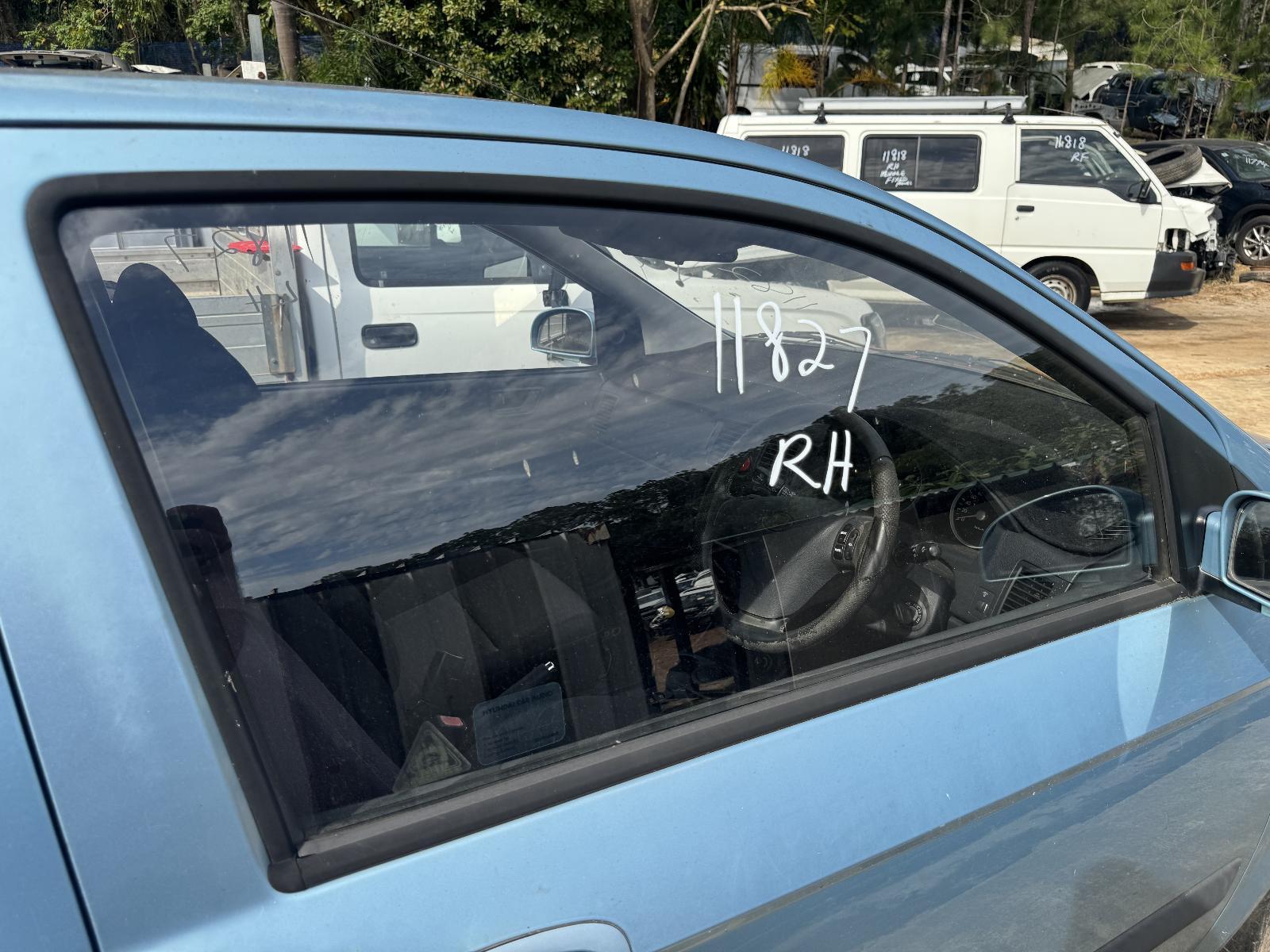 View Auto part Right Front Door Window HYUNDAI GETZ 2006
