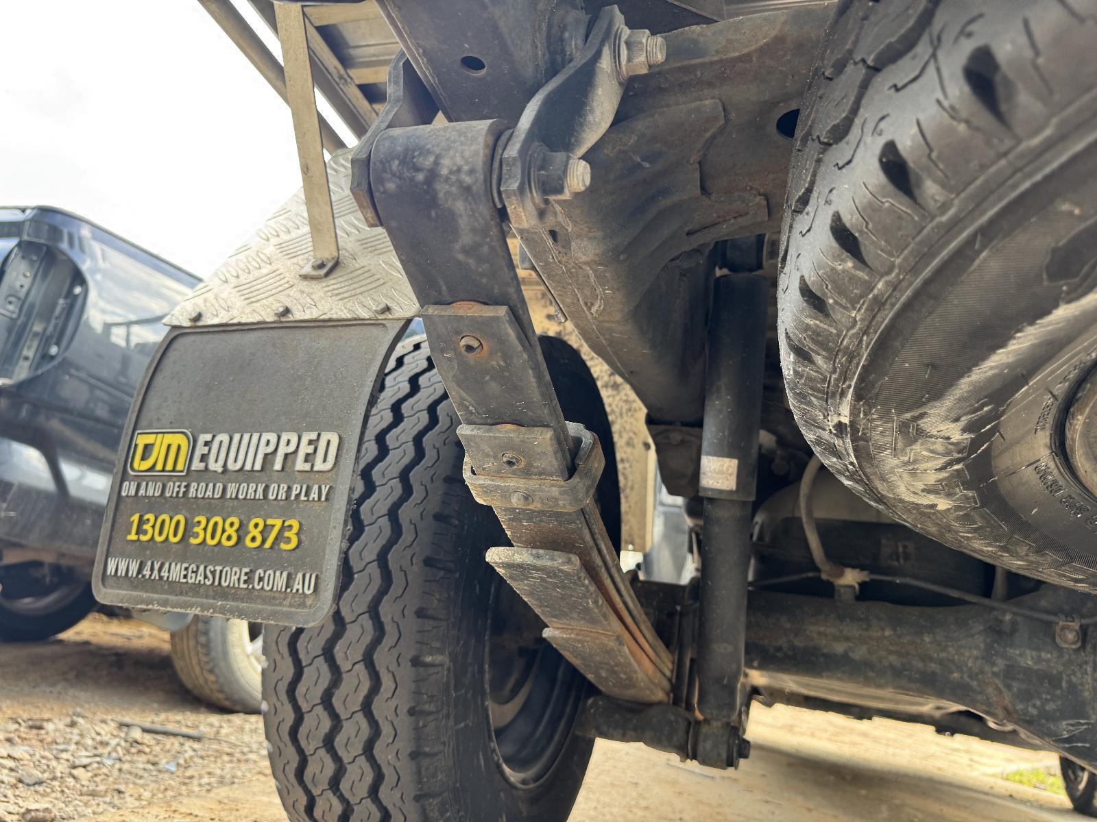 View Auto part Shock Absorber TOYOTA HILUX 2010