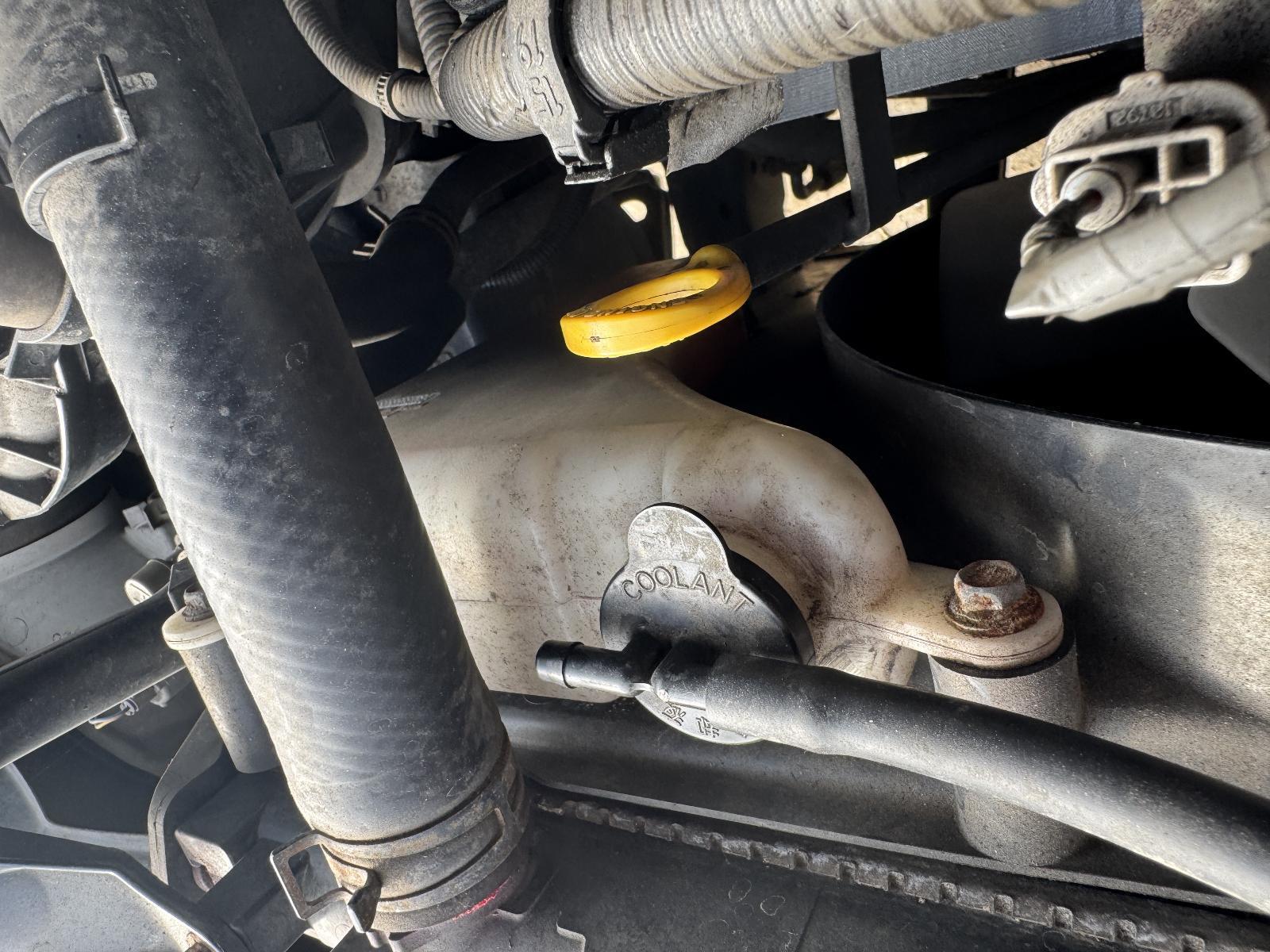 View Auto part Overflow Bottle TOYOTA HILUX 2010