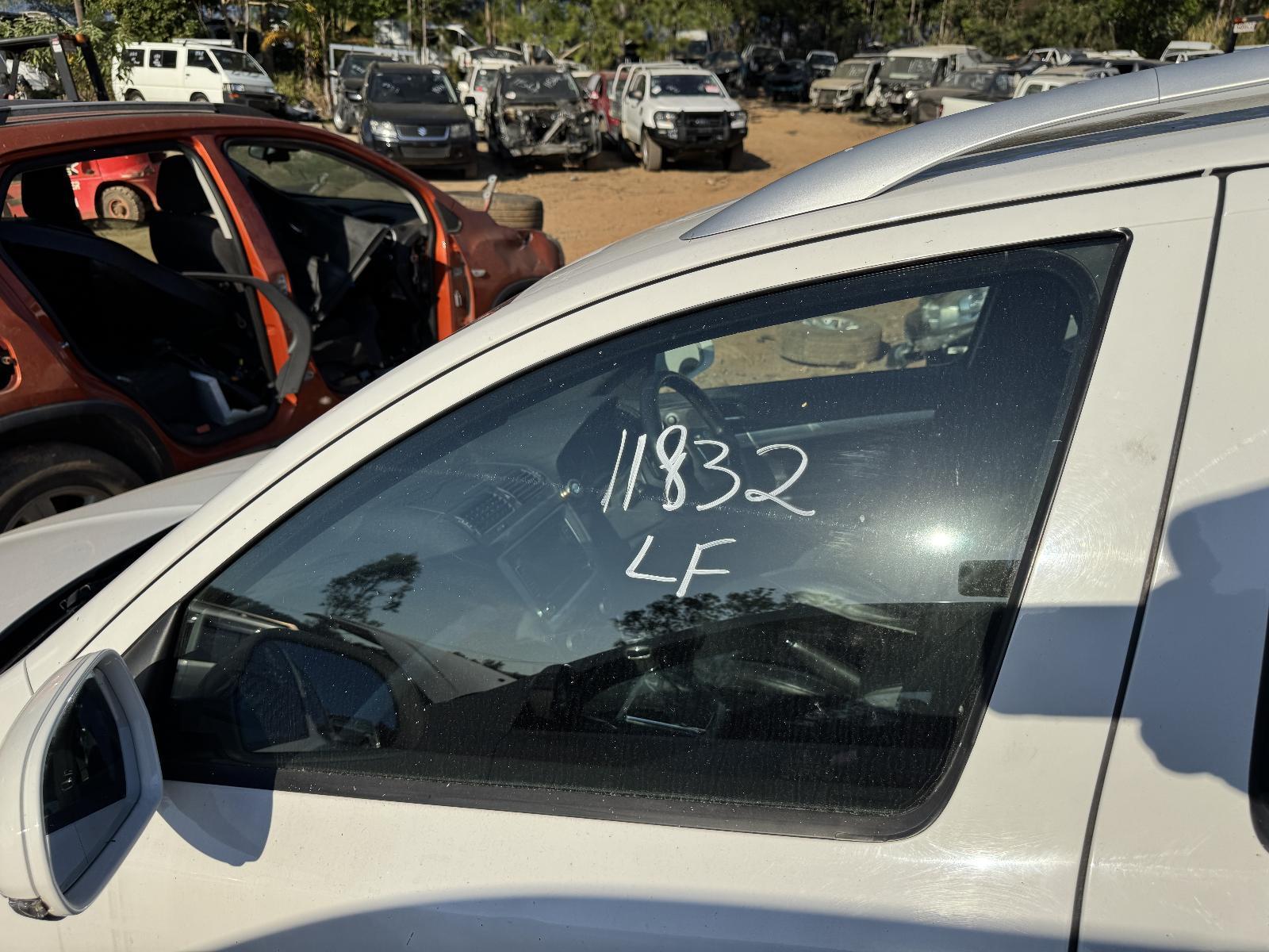 View Auto part Left Front Door Window SKODA OCTAVIA 2011