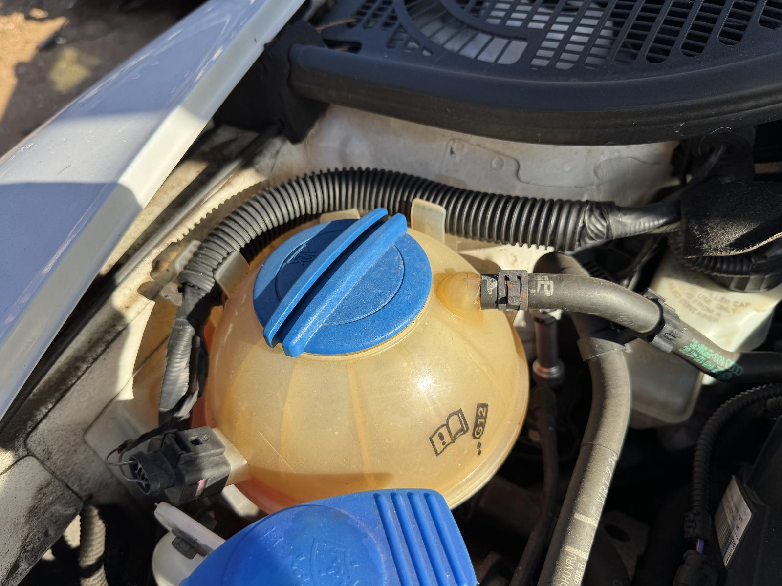 View Auto part Overflow Bottle SKODA OCTAVIA 2011
