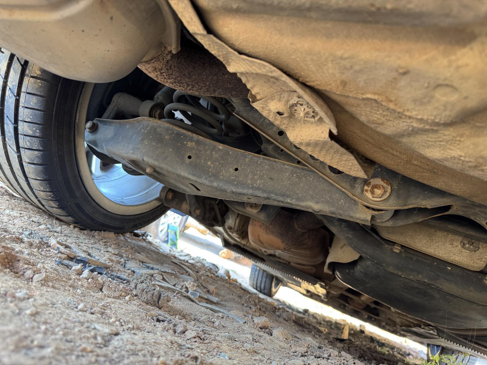 View Auto part Left Rear Trailing Arm SKODA OCTAVIA 2011