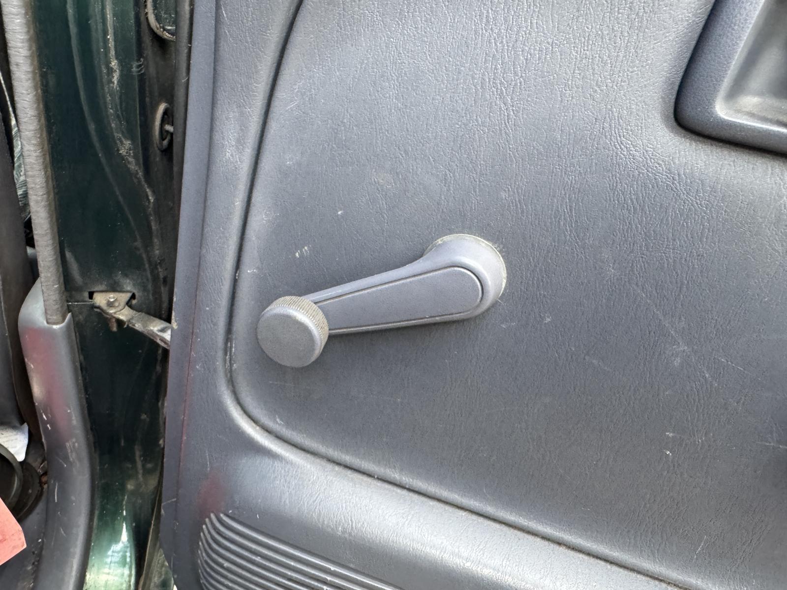View Auto part Winder Handle TOYOTA HILUX 2003