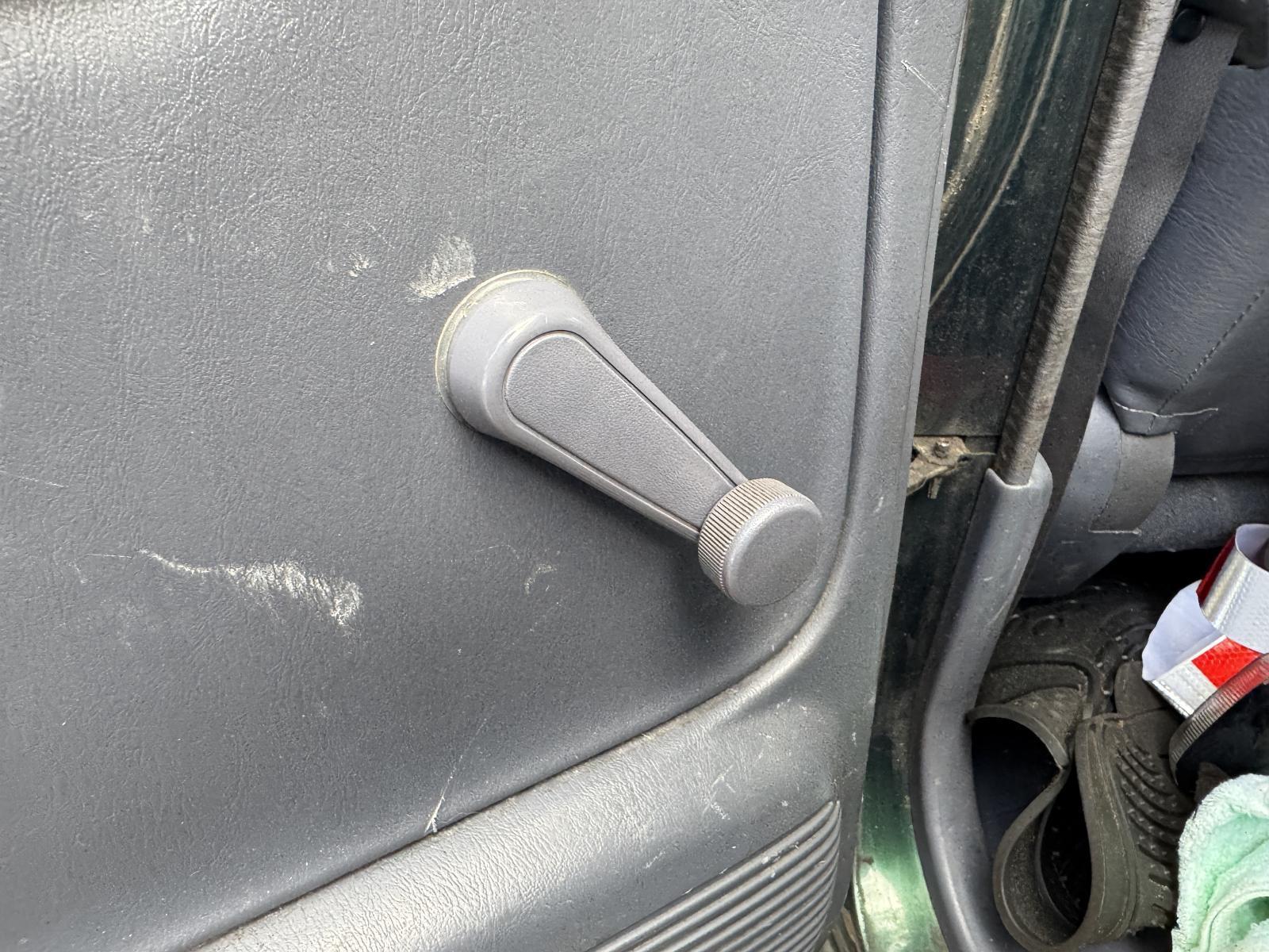 View Auto part Winder Handle TOYOTA HILUX 2003