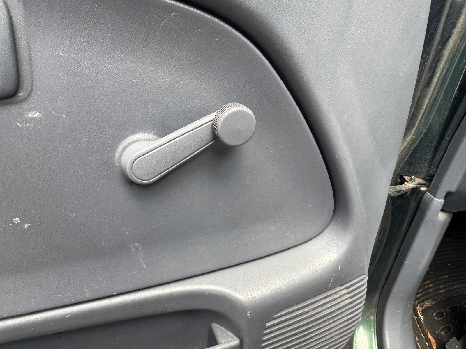 View Auto part Winder Handle TOYOTA HILUX 2003