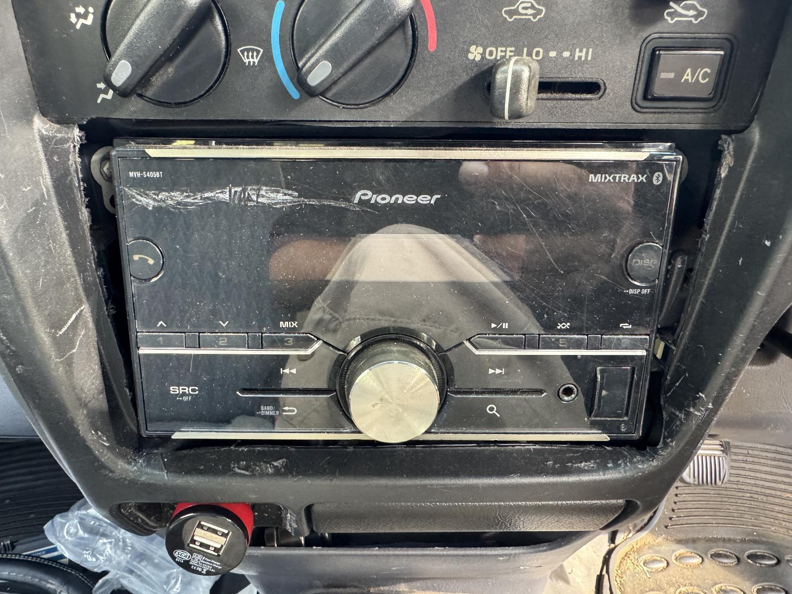 View Auto part Radio/Cd/Dvd/Sat/Tv TOYOTA HILUX 2003