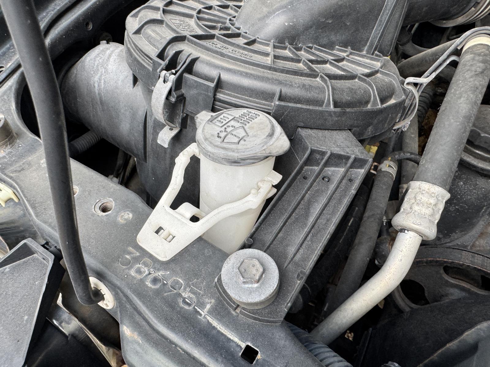View Auto part Washer Bottle TOYOTA HILUX 2003