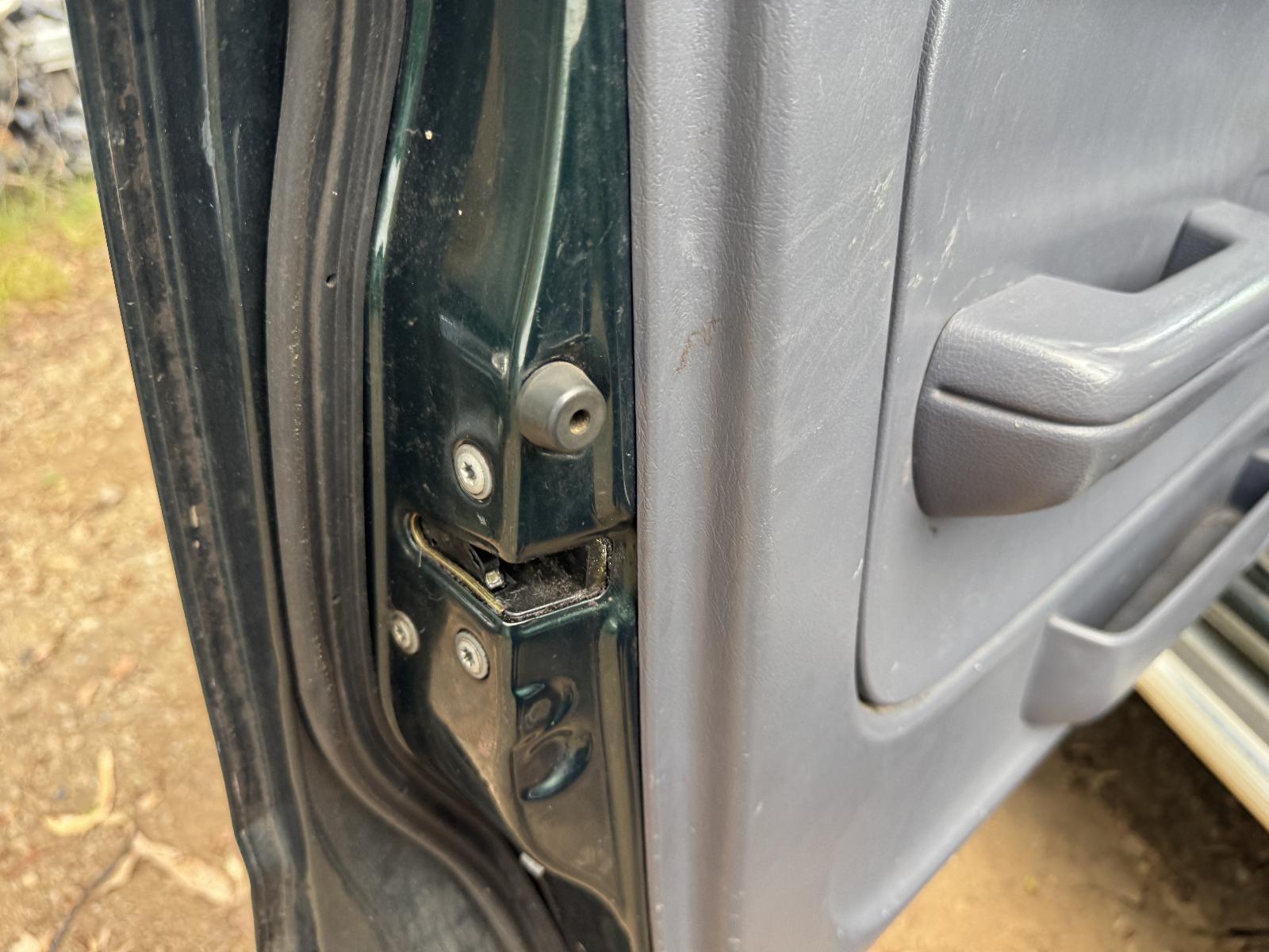 View Auto part Door/Boot/Gate Lock TOYOTA HILUX 2003