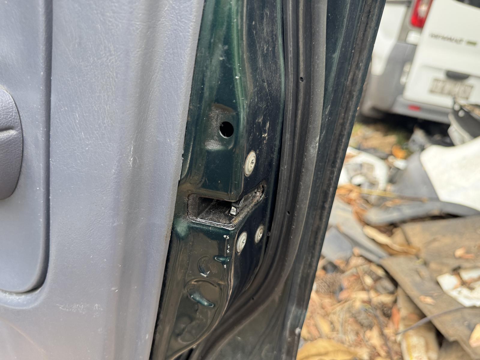 View Auto part Door/Boot/Gate Lock TOYOTA HILUX 2003