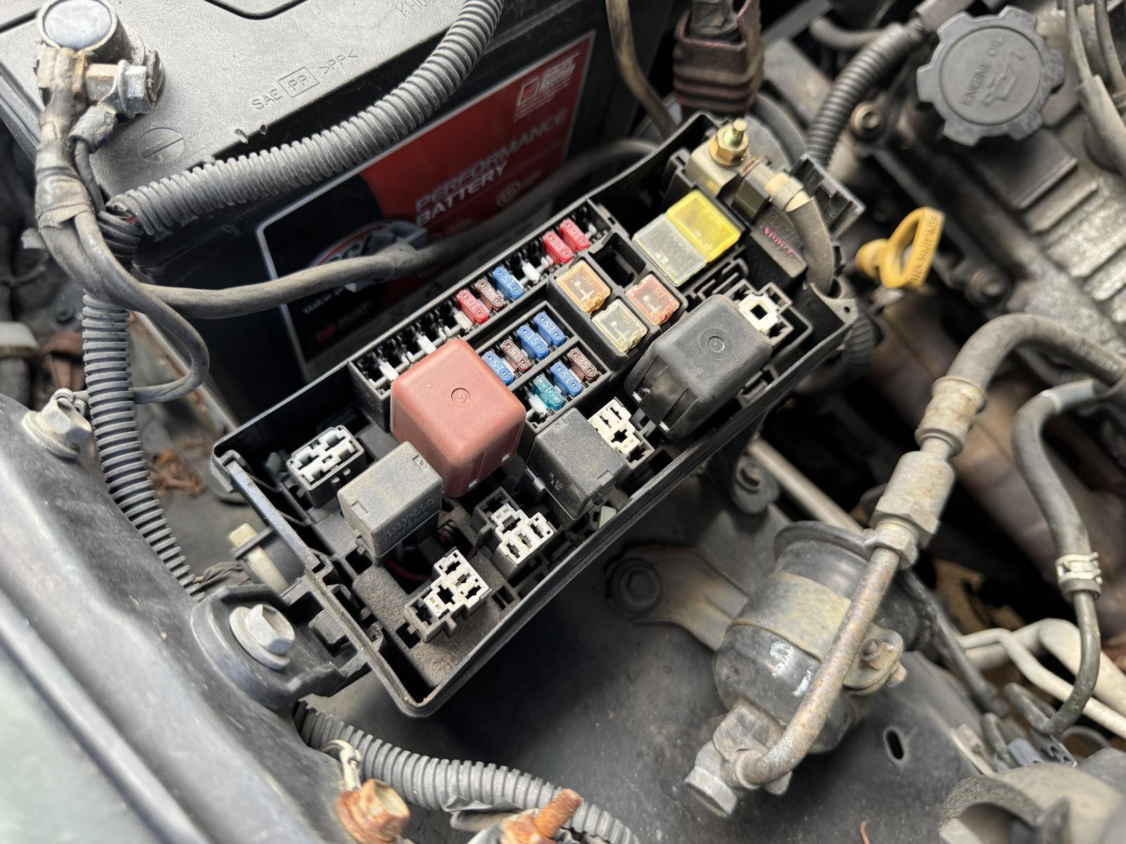 View Auto part Fuse Box TOYOTA HILUX 2003