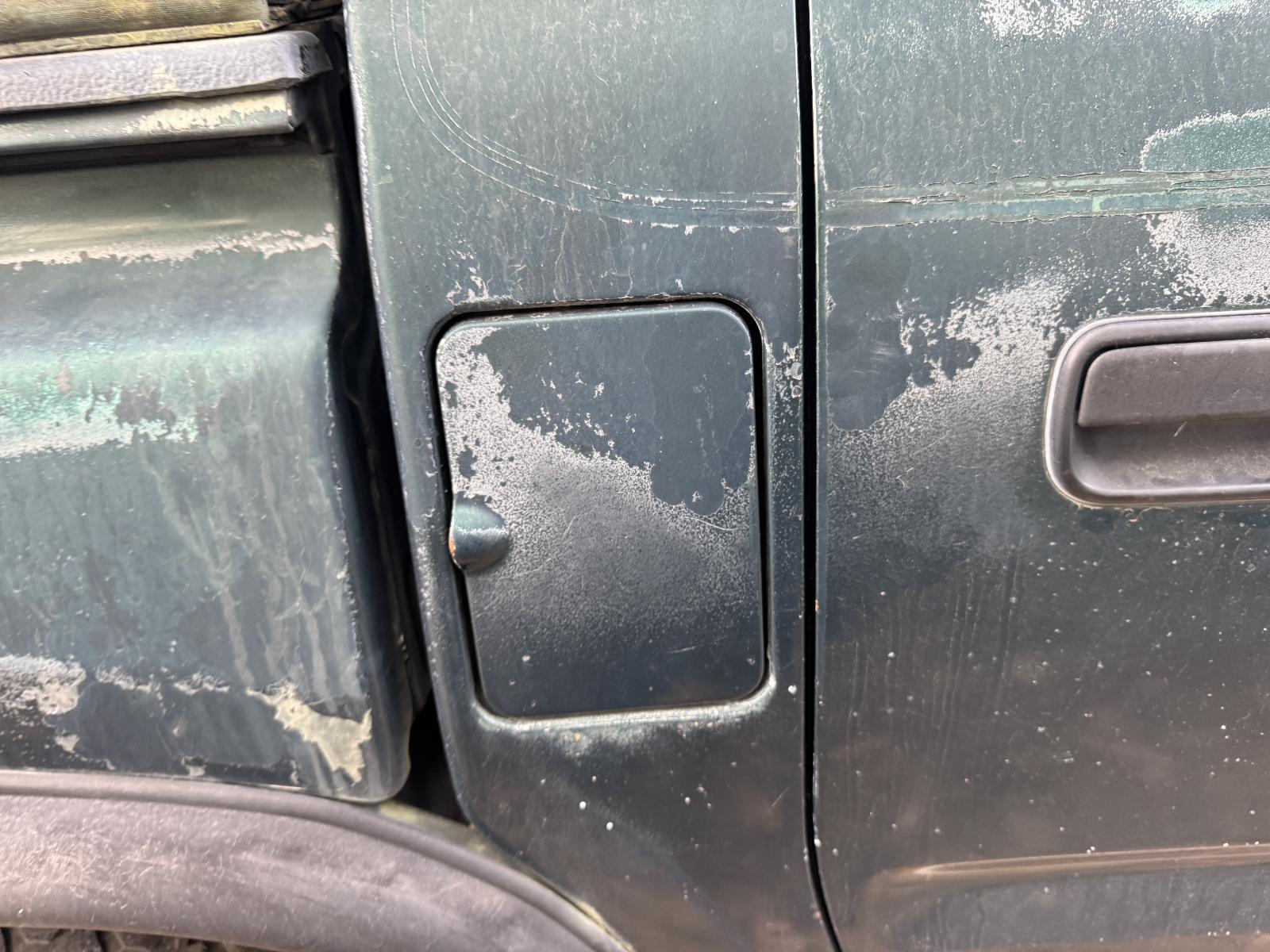 View Auto part Fuel Door / Filler TOYOTA HILUX 2003