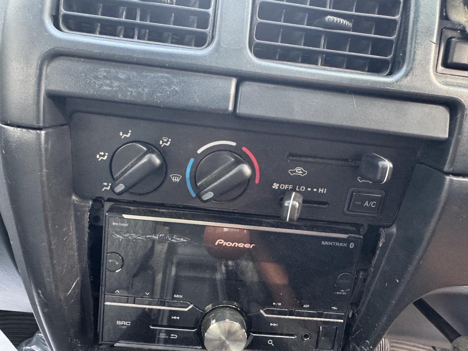 View Auto part Heater/Ac Controls TOYOTA HILUX 2003