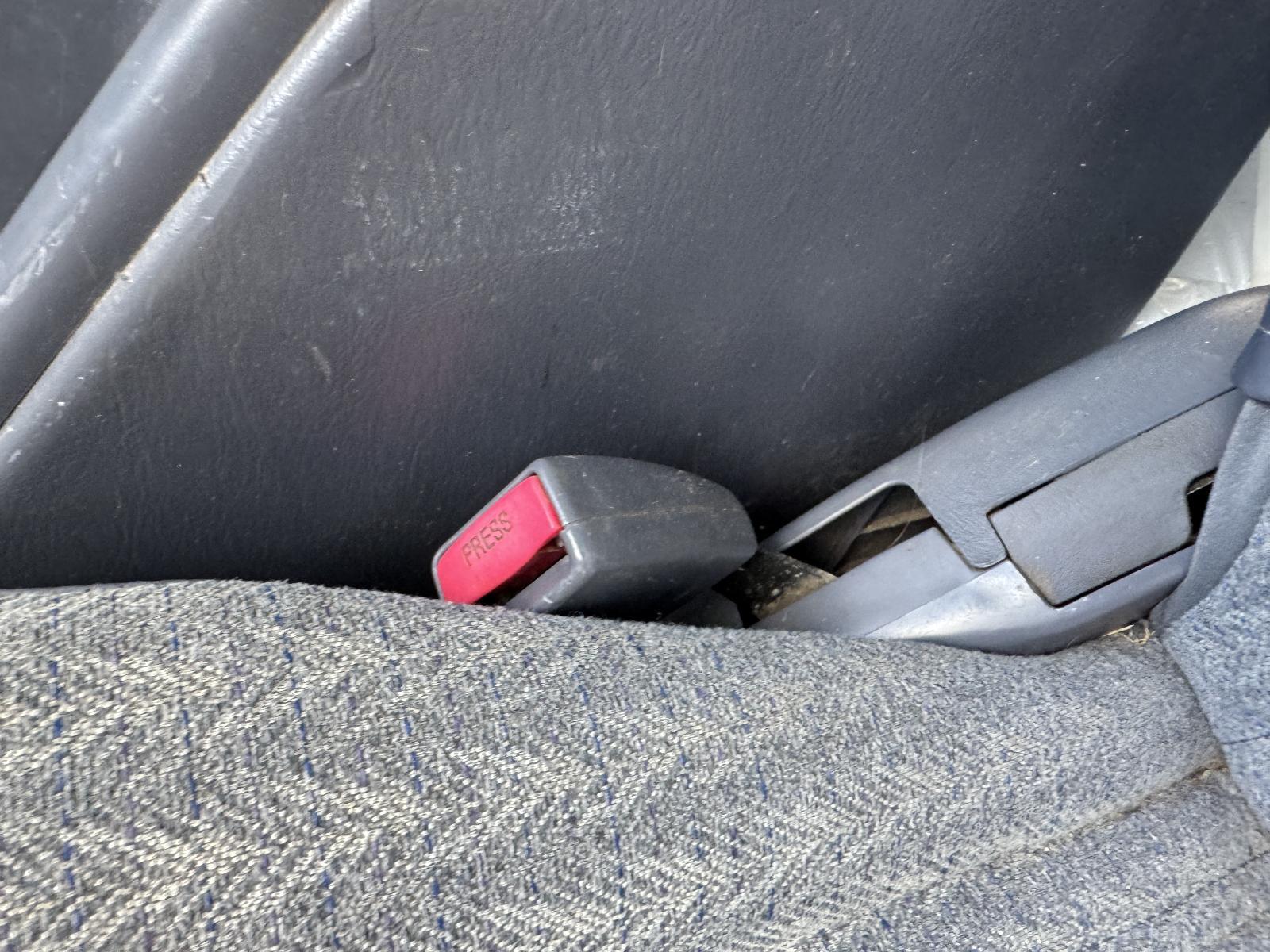 View Auto part Seatbelt/Stalk TOYOTA HILUX 2003