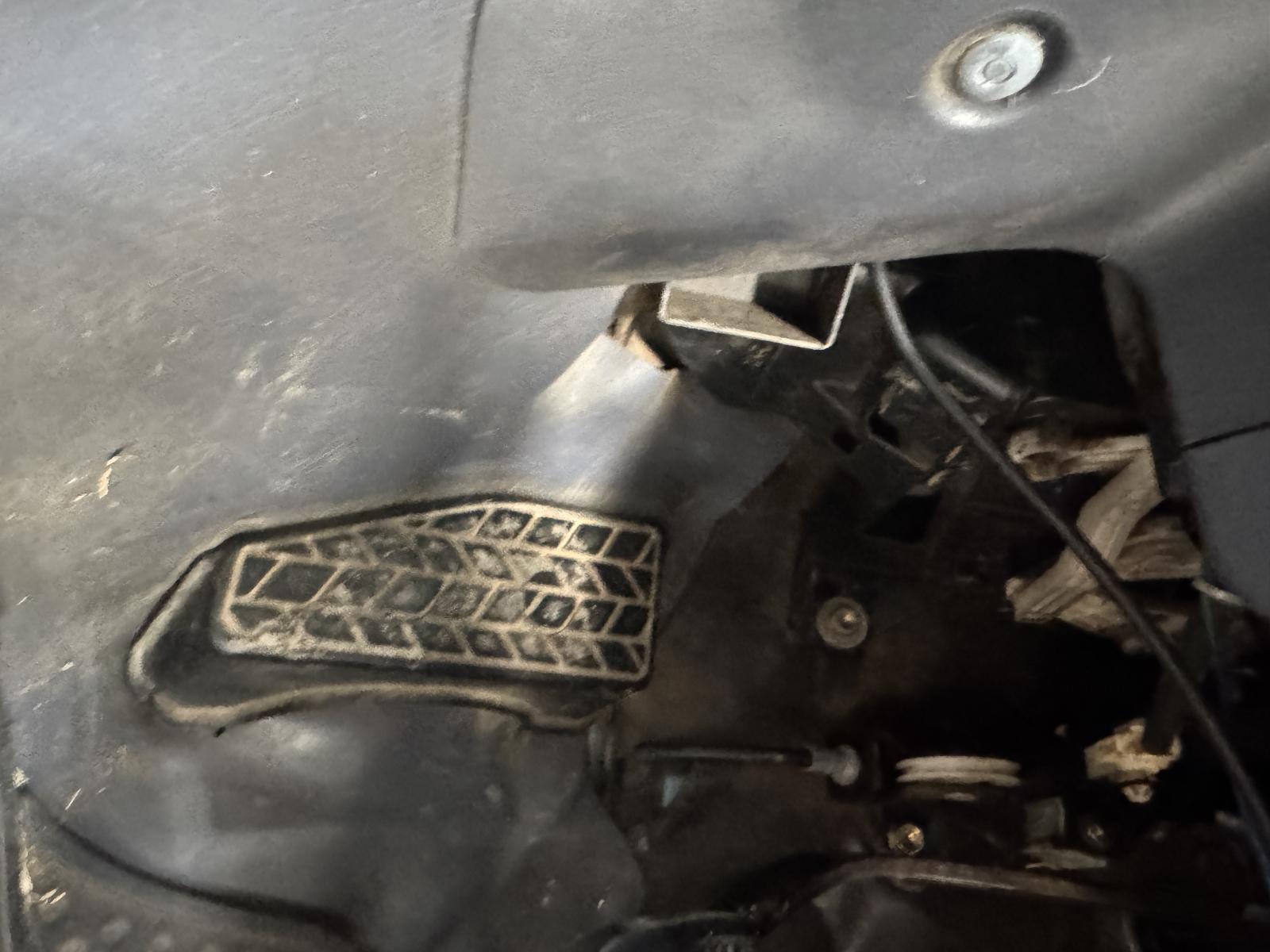 View Auto part Carpet TOYOTA HILUX 2003