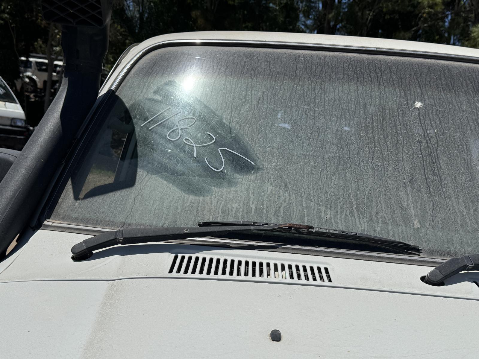 View Auto part Wiper Arm TOYOTA LANDCRUISER 1996