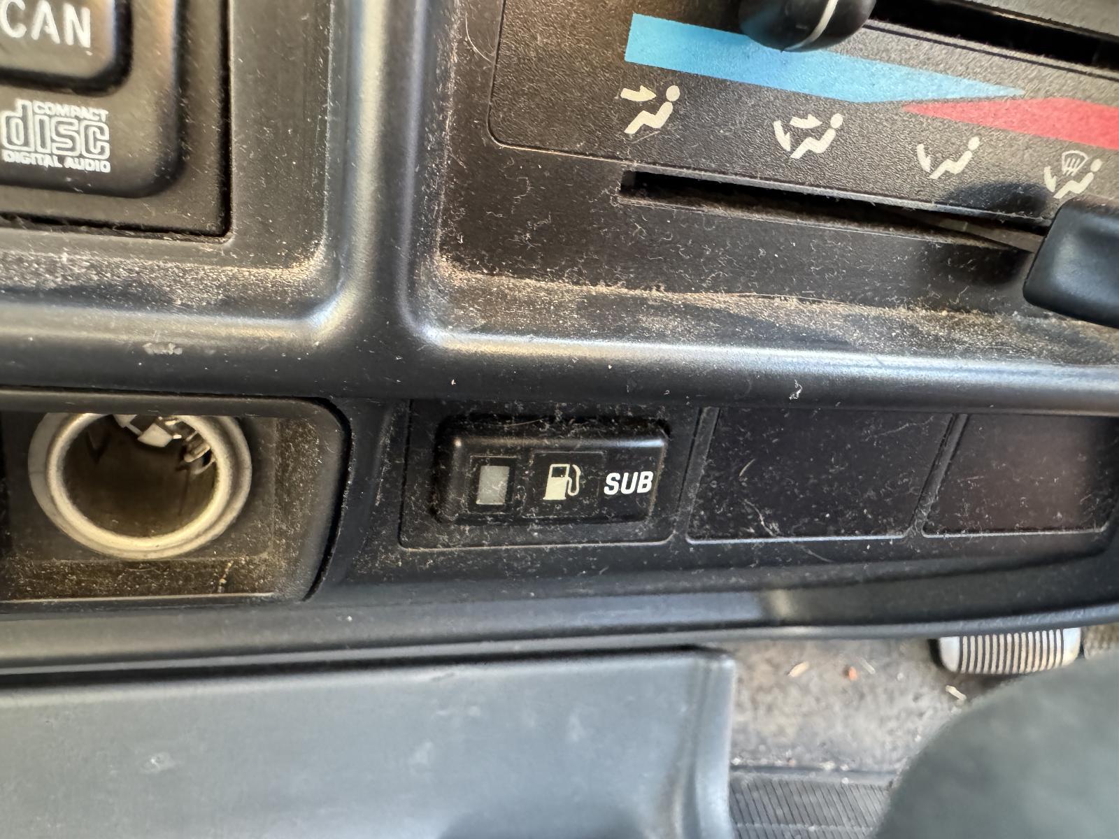 View Auto part Misc Switch/Relay TOYOTA LANDCRUISER 1996