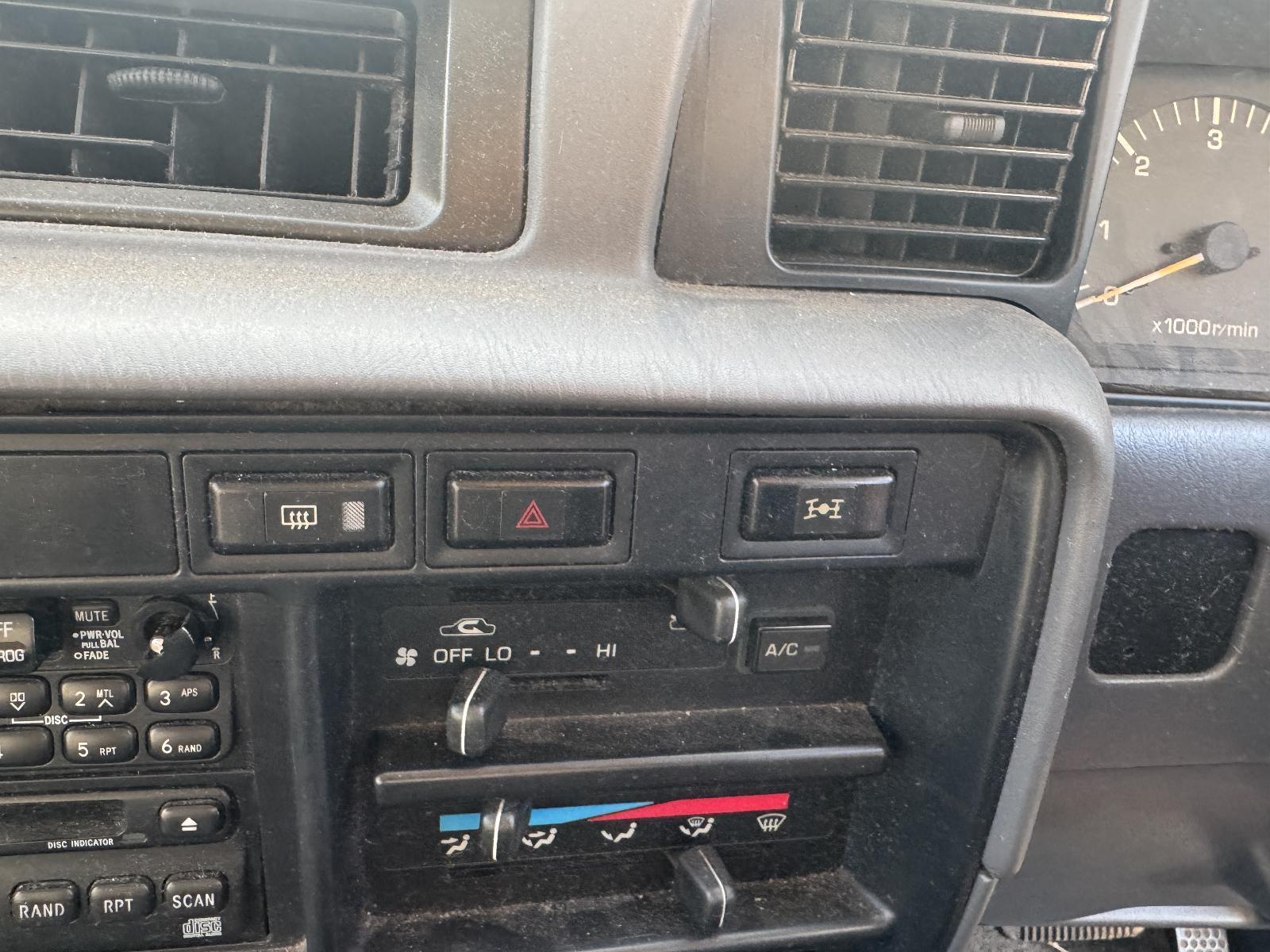 View Auto part Misc Switch/Relay TOYOTA LANDCRUISER 1996