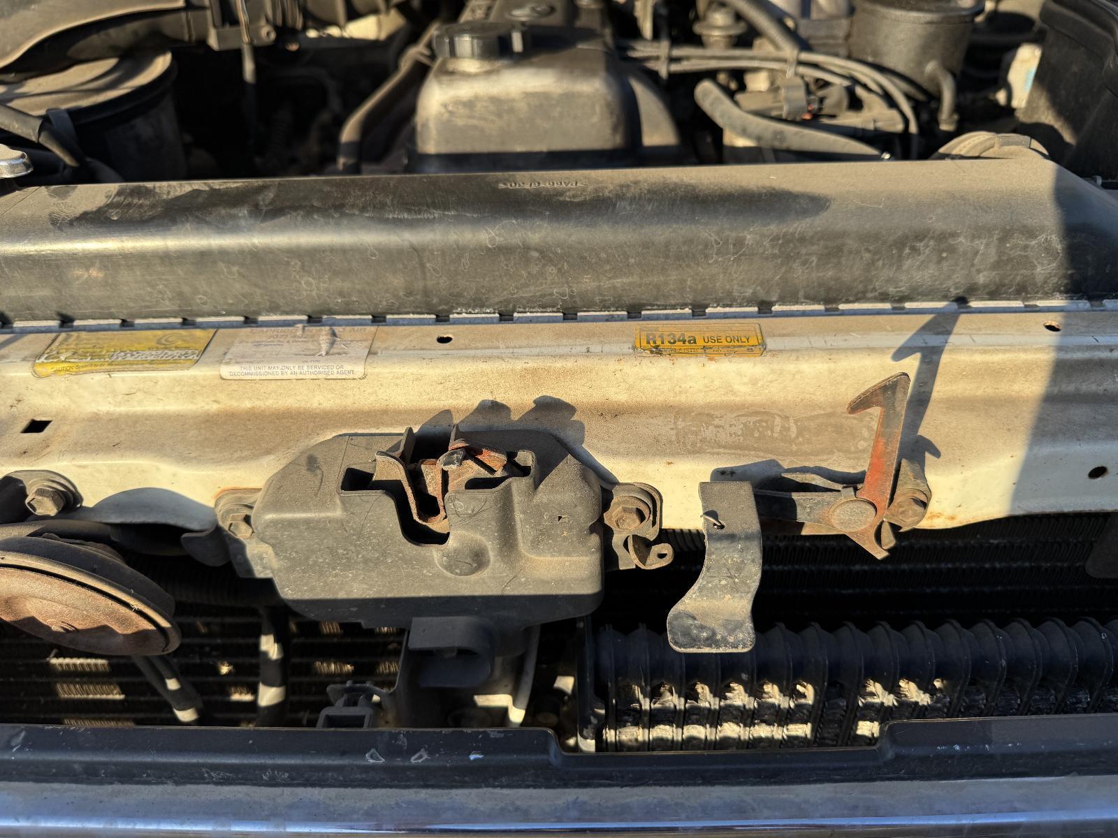View Auto part Bonnet Lock/Support TOYOTA LANDCRUISER 1996
