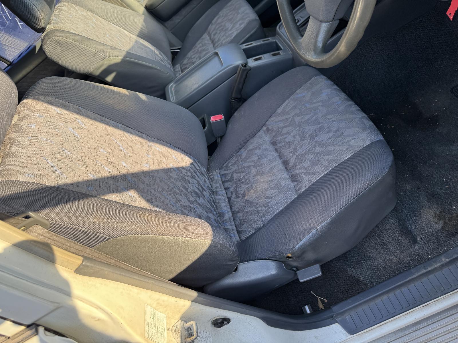 View Auto part Front Seat TOYOTA LANDCRUISER 1996