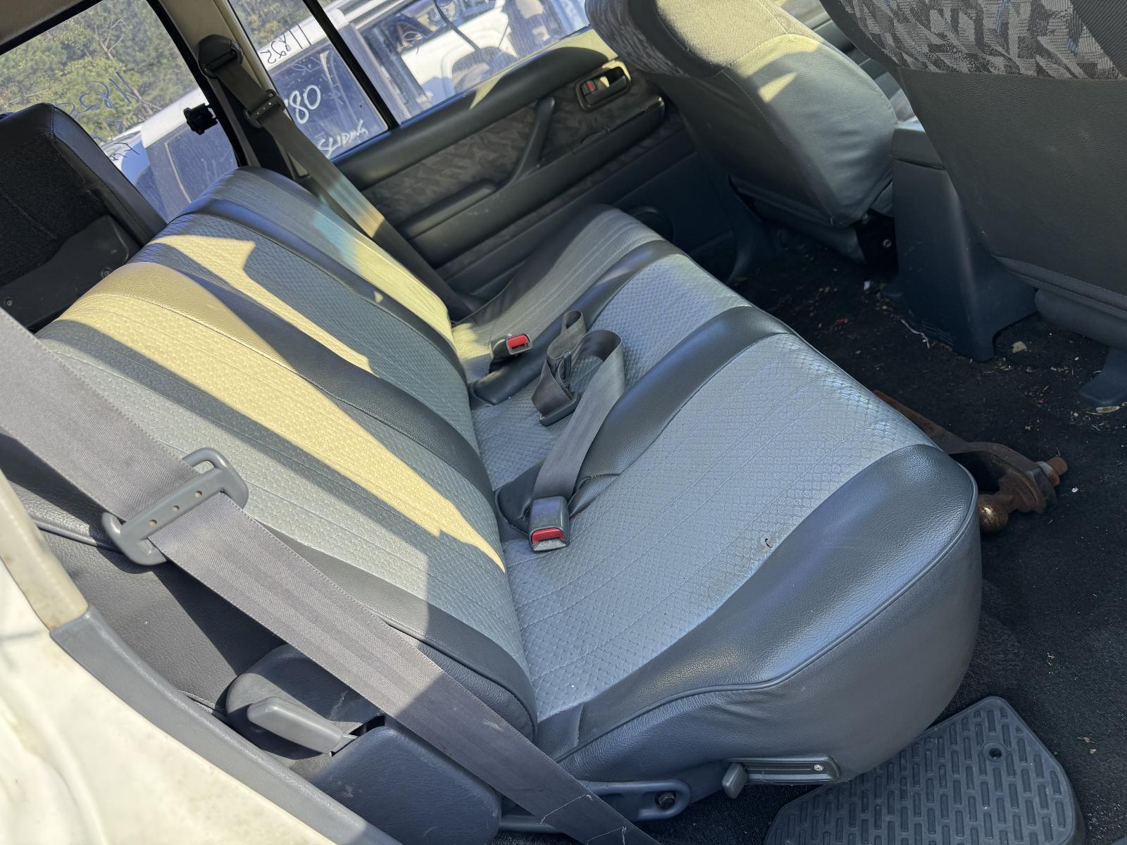 View Auto part 2nd Seat (Rear Seat) TOYOTA LANDCRUISER 1996
