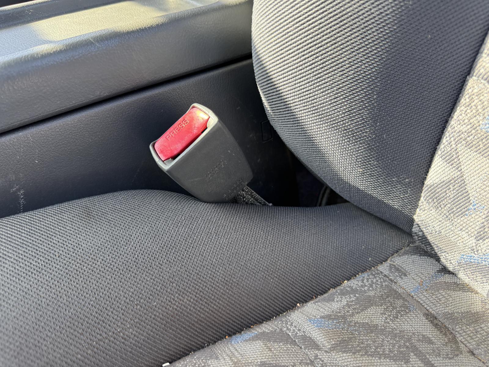 View Auto part Seatbelt/Stalk TOYOTA LANDCRUISER 1996